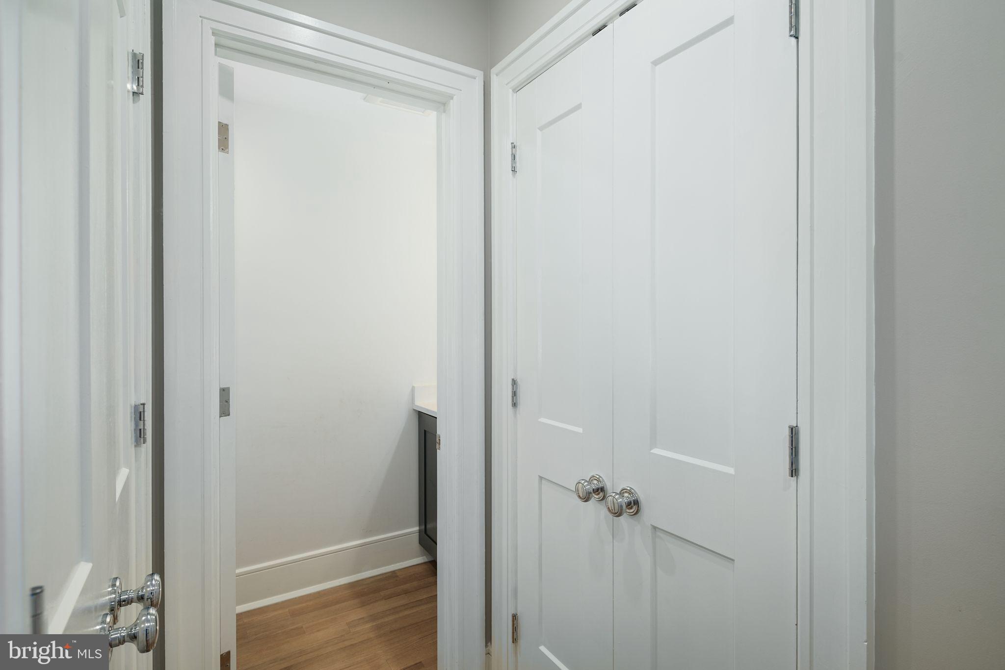 SOCIETY HILL - Residential