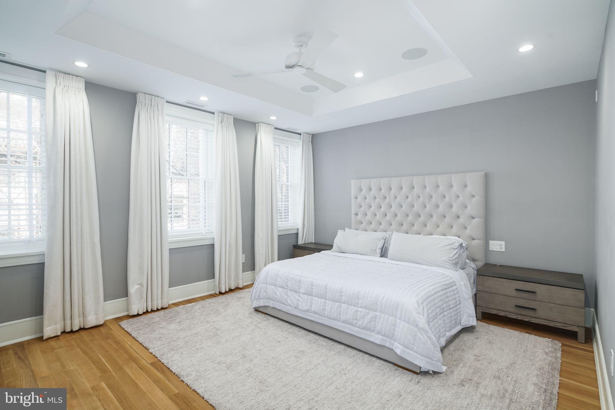 SOCIETY HILL - Residential