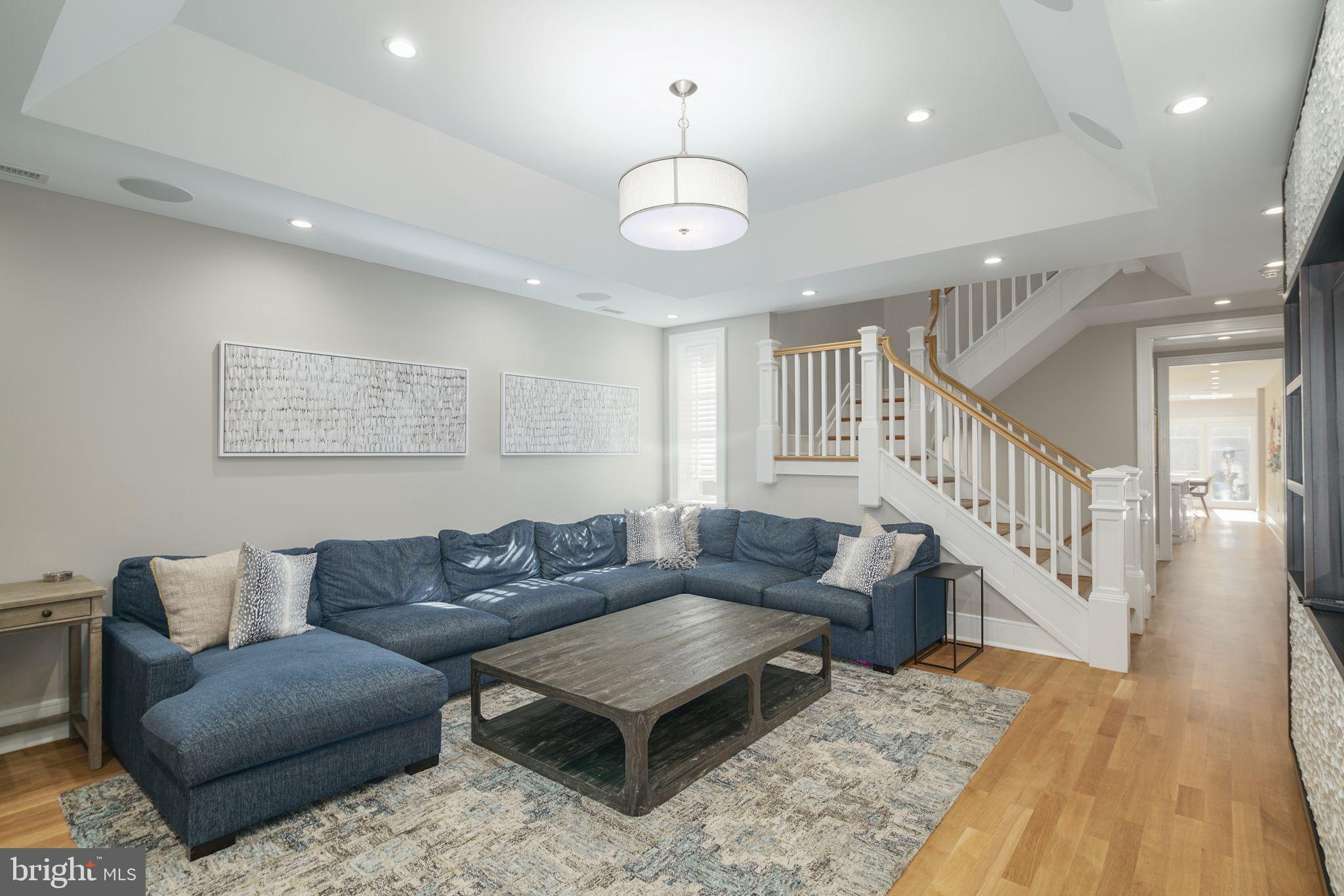 SOCIETY HILL - Residential