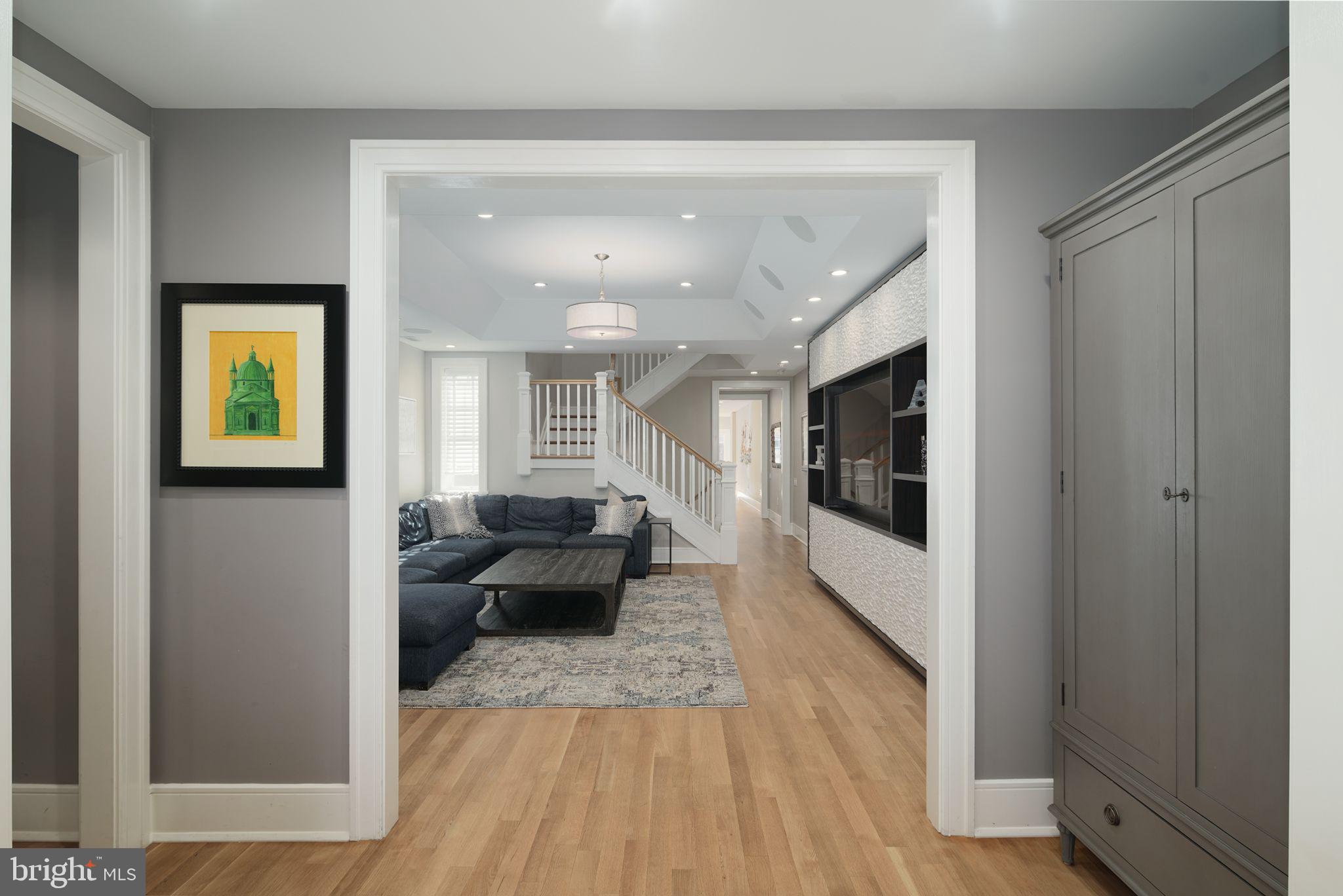 SOCIETY HILL - Residential