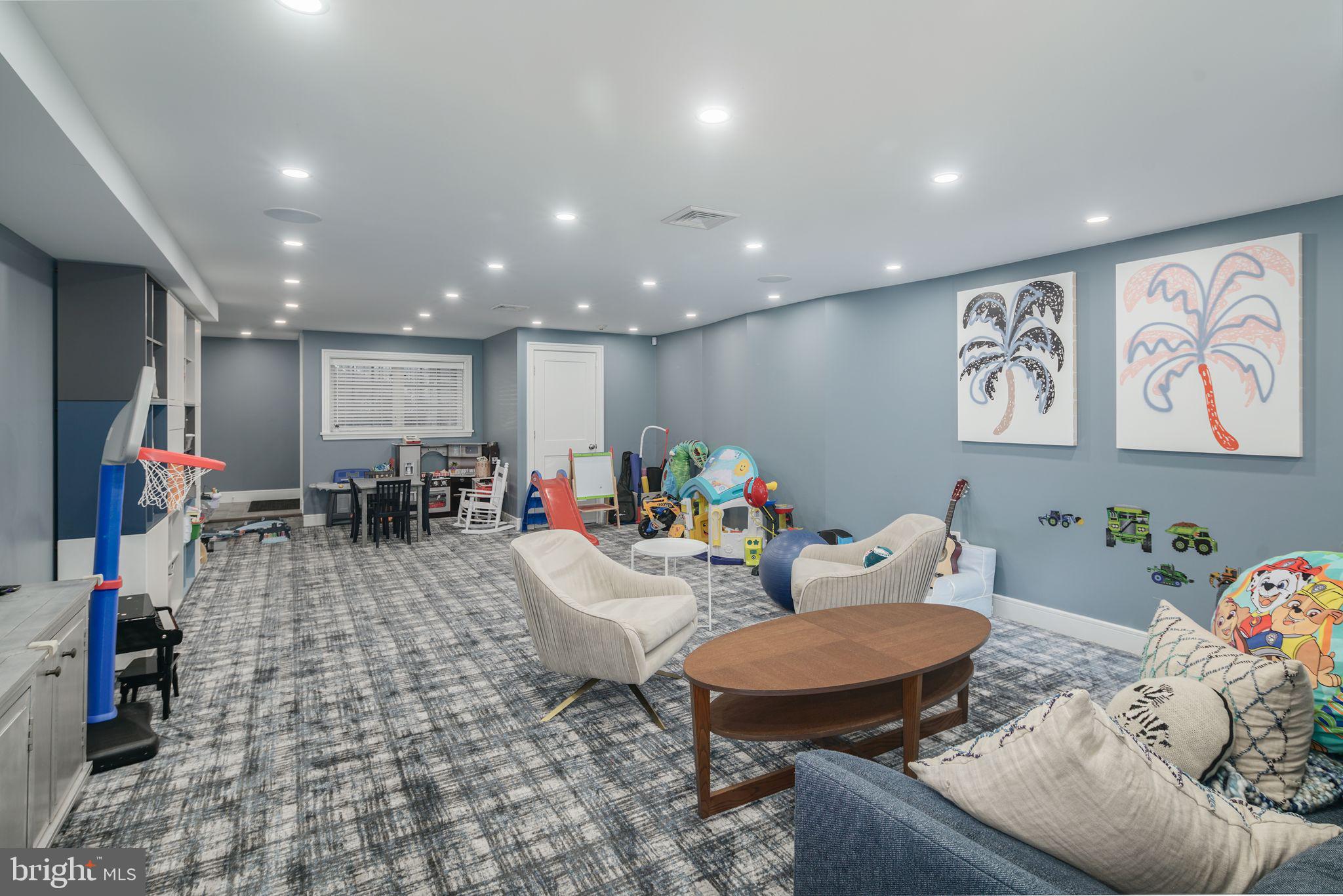 SOCIETY HILL - Residential