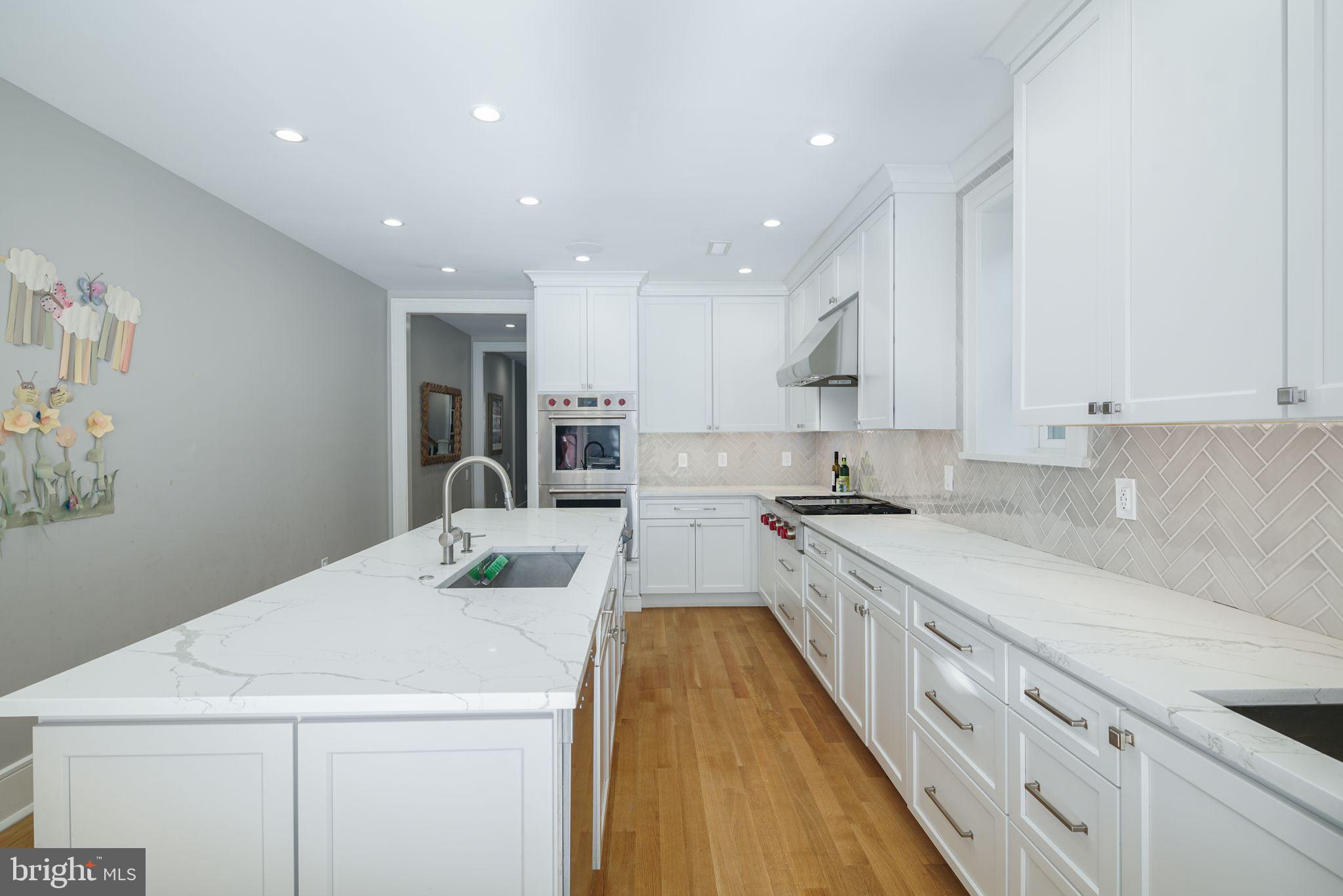 SOCIETY HILL - Residential