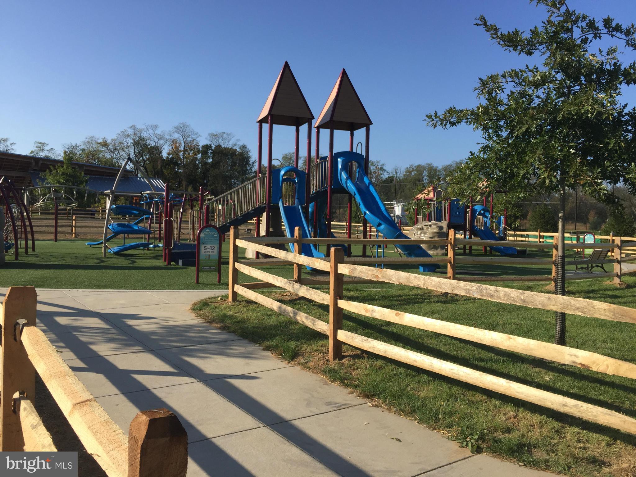 VILLAGE OF LONG REACH - Residential