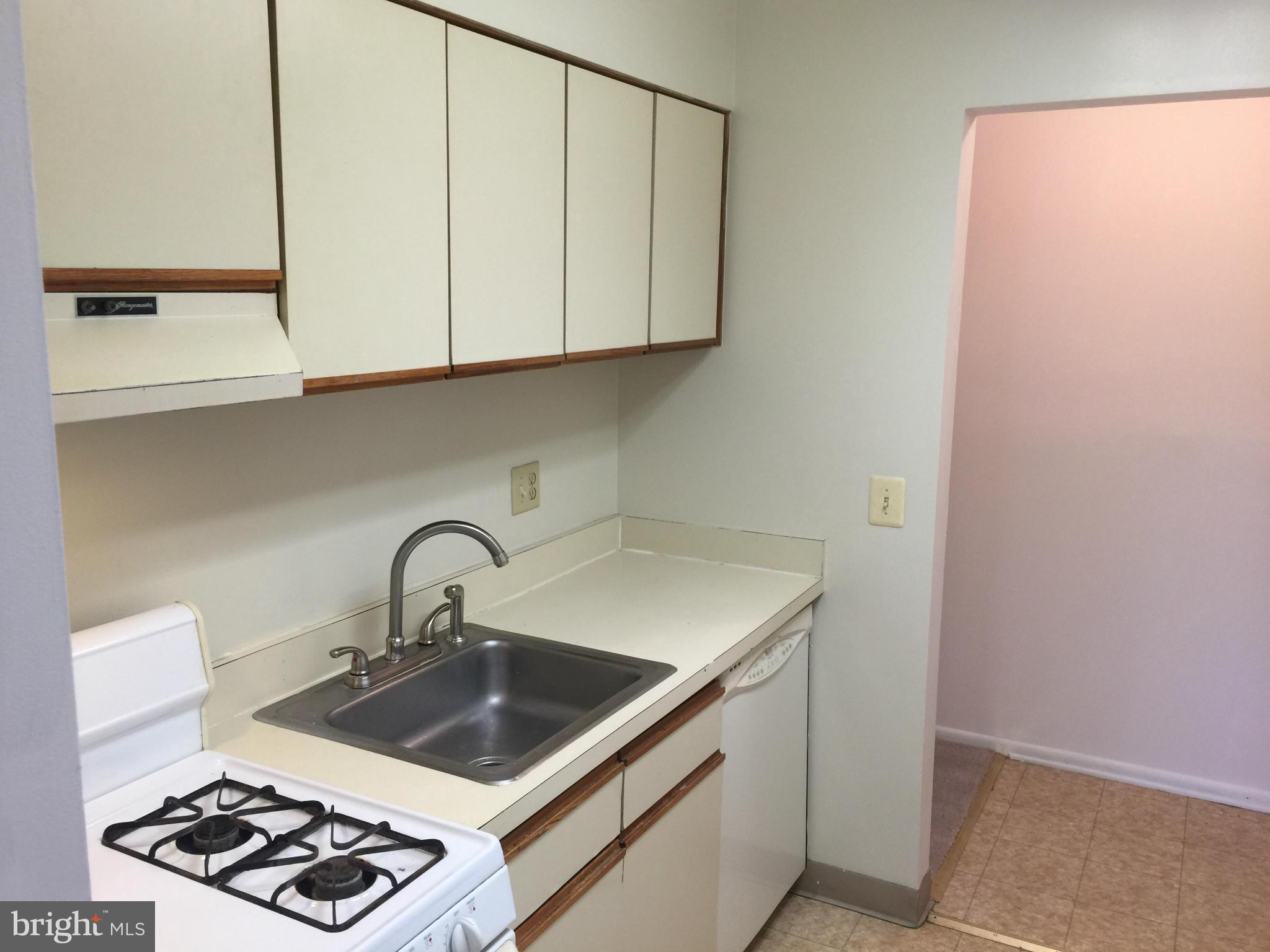 VILLAGE OF LONG REACH - Residential