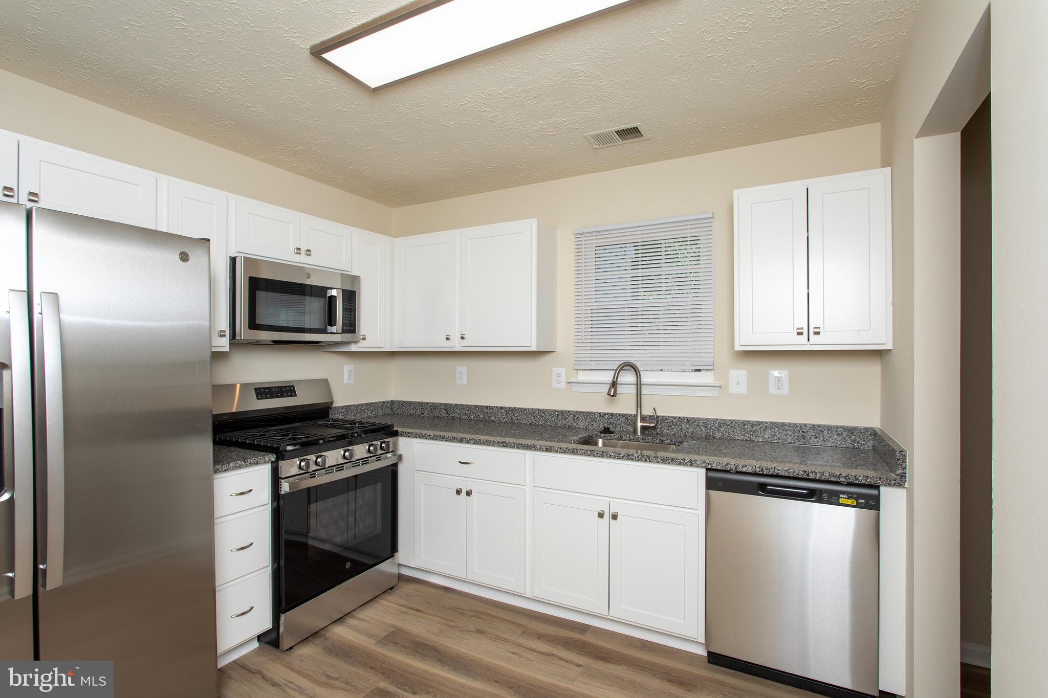 ST CHARLES DORCHESTER - Residential