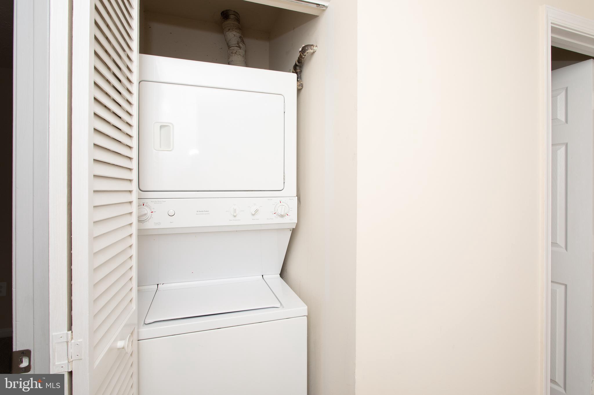 ST CHARLES DORCHESTER - Residential