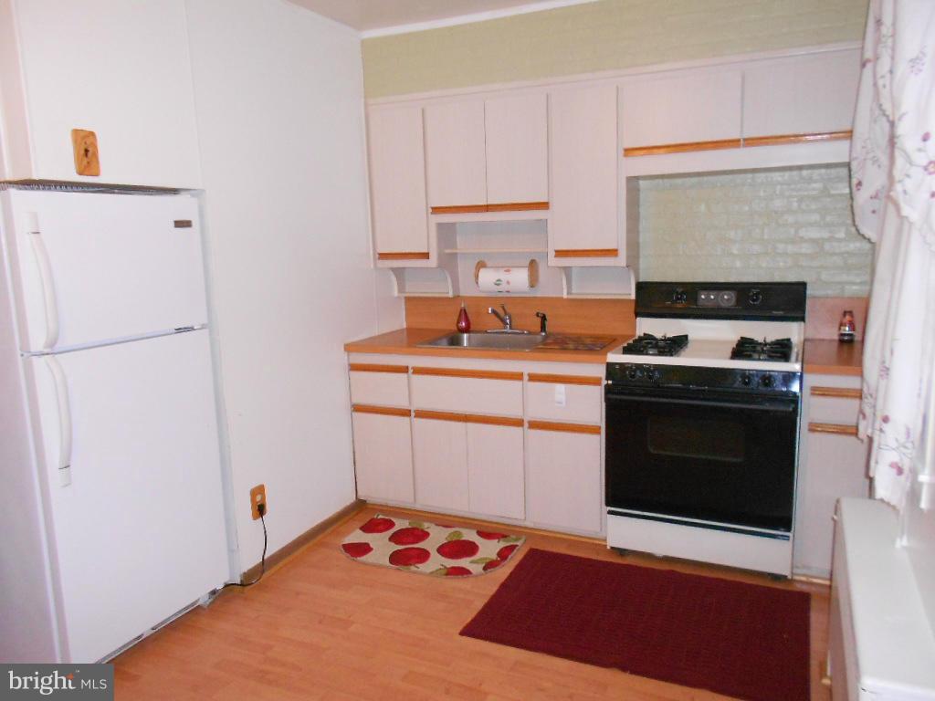 HAMPDEN HISTORIC DISTRICT - Residential