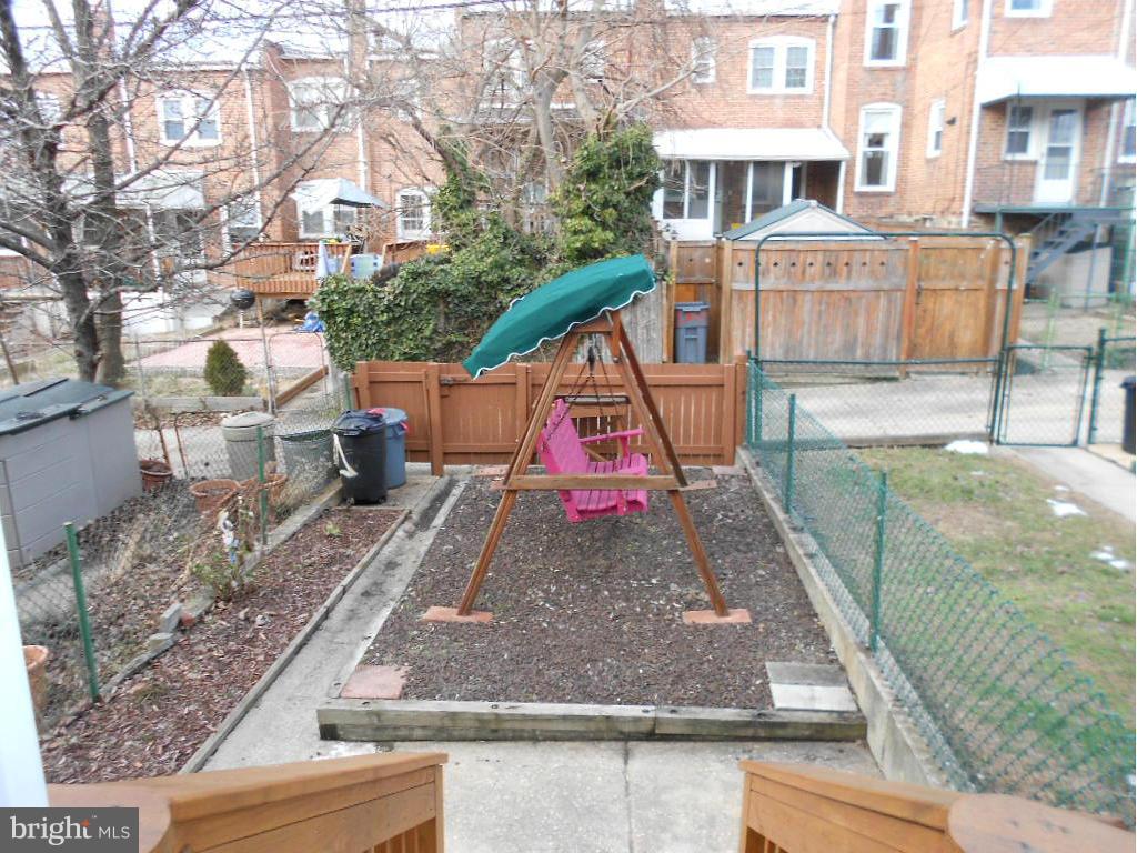 HAMPDEN HISTORIC DISTRICT - Residential