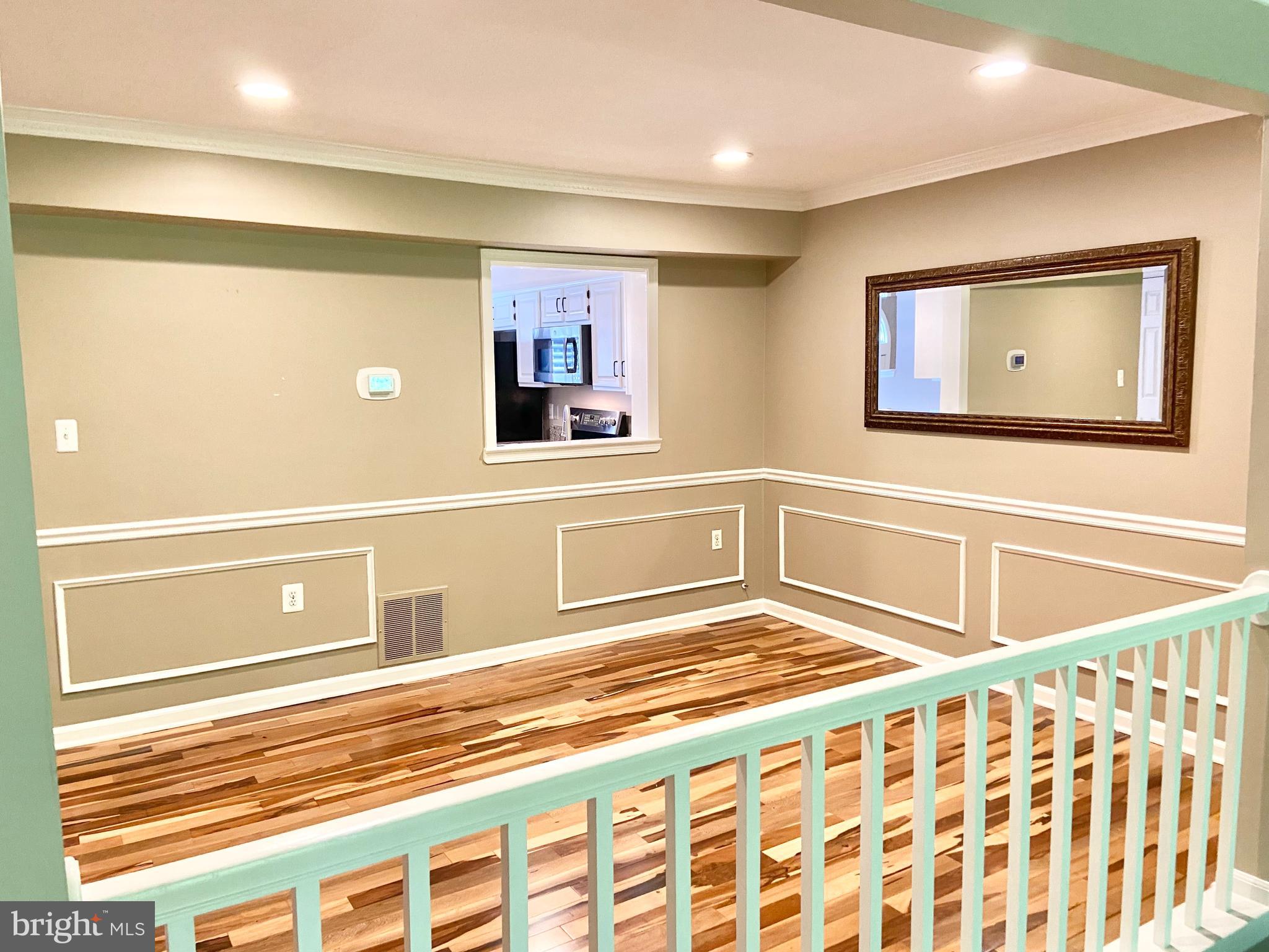 GROSVENOR PARK TOWNHOME CONDOMINIUMS - Residential Lease