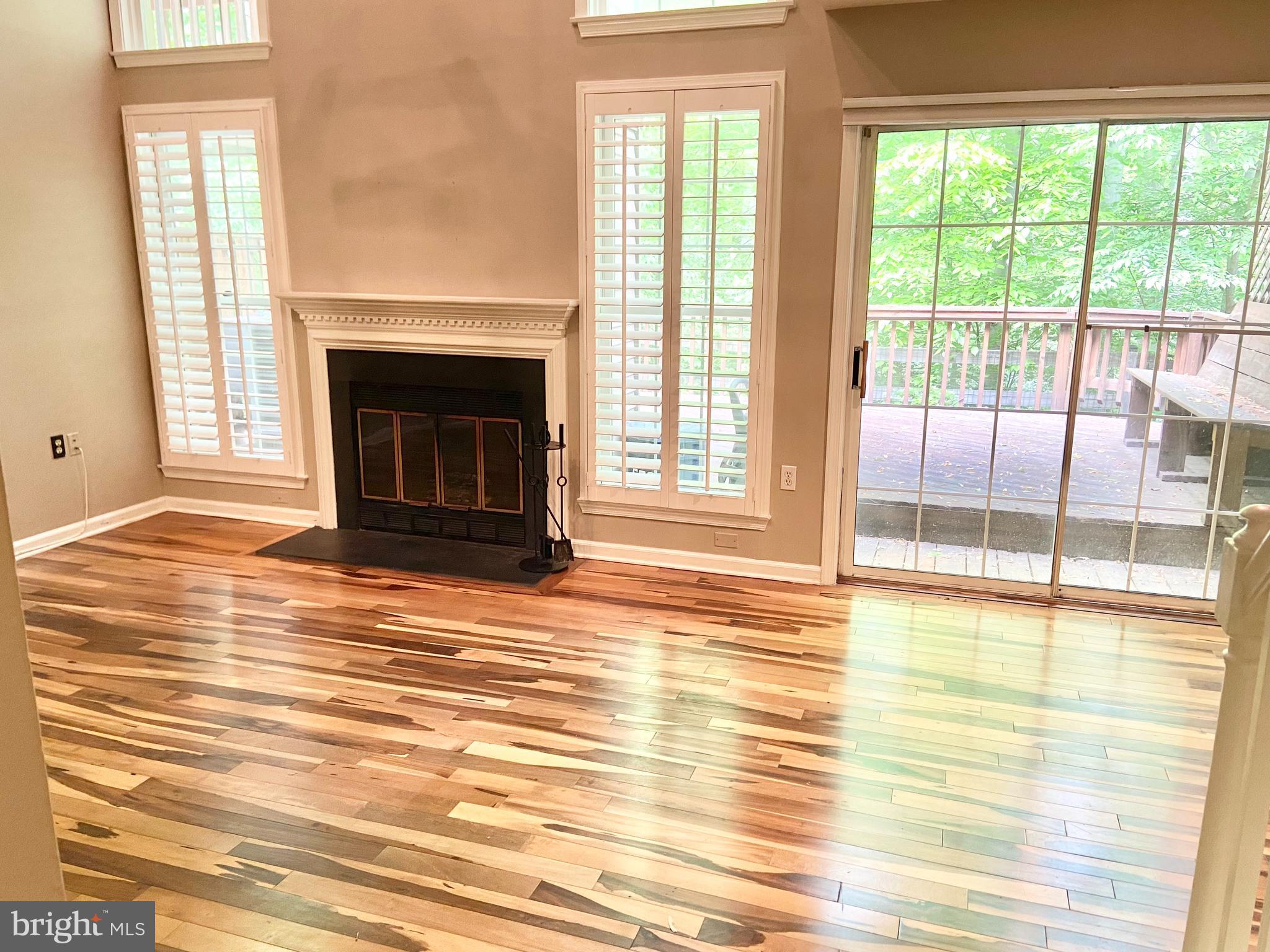 GROSVENOR PARK TOWNHOME CONDOMINIUMS - Residential Lease