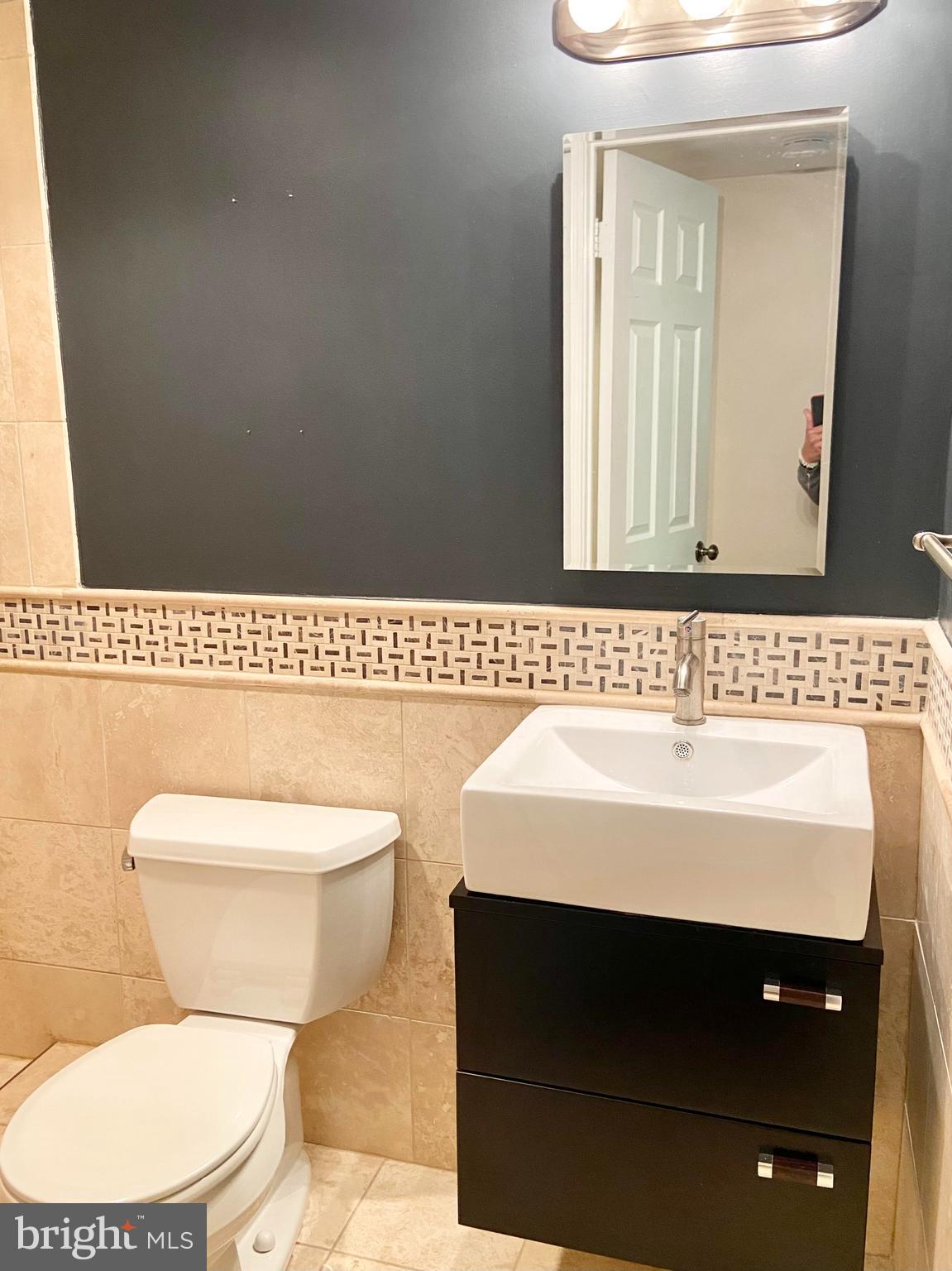 GROSVENOR PARK TOWNHOME CONDOMINIUMS - Residential Lease