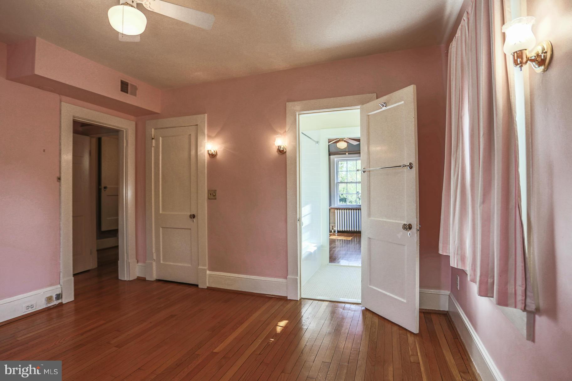 ROSEMONT - Residential