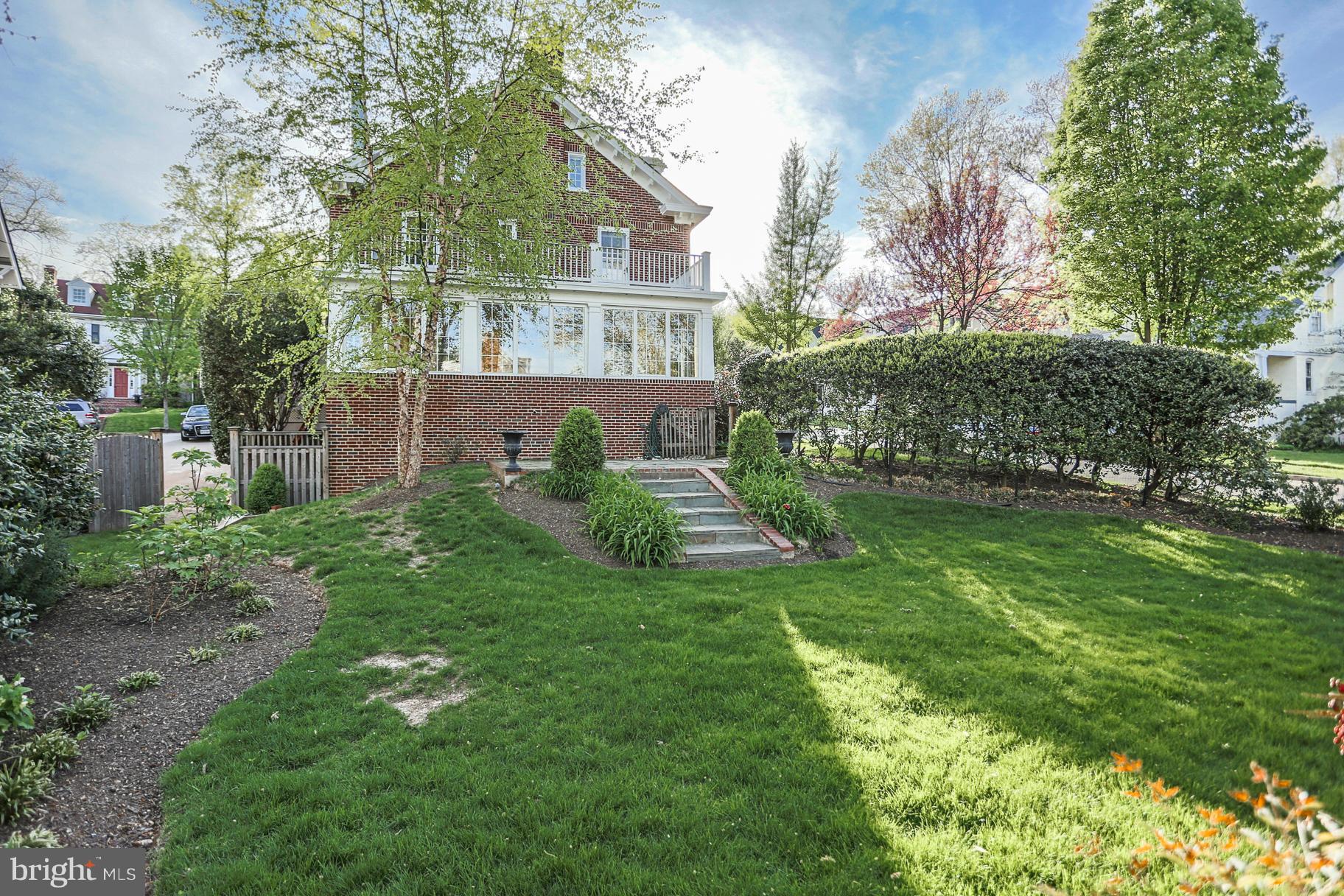 ROSEMONT - Residential