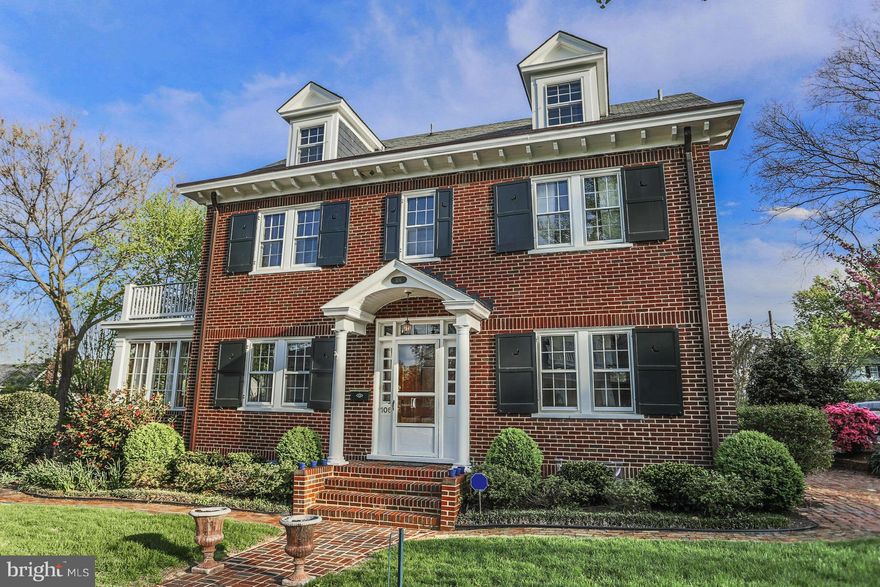 EXPERIENCE THE CHANGING OF SEASONS FROM THIS 5 BR, 4 BA  CENTER HALL COLONIAL  ON A QUIET, TREE LINED ST BOASTING GENEROUSLY PROPORTIONED ROOMS, AWSOME NATURAL LIGHT AND A FLOOR PLAN THAT OFFERS THE SPACE TO HAVE IT ALL! BACK PORCH BEING REBUILT. 5 BLOCKS TO  METRO, AMTRAK, AND KING ST W/  MANY REST & SHOPS .. TAKE THE  OT TROLLY DOWN KING ST TO THE POTOMAC. THIS IS ROSEMONT AT IT'S BEST! OPEN 1-4