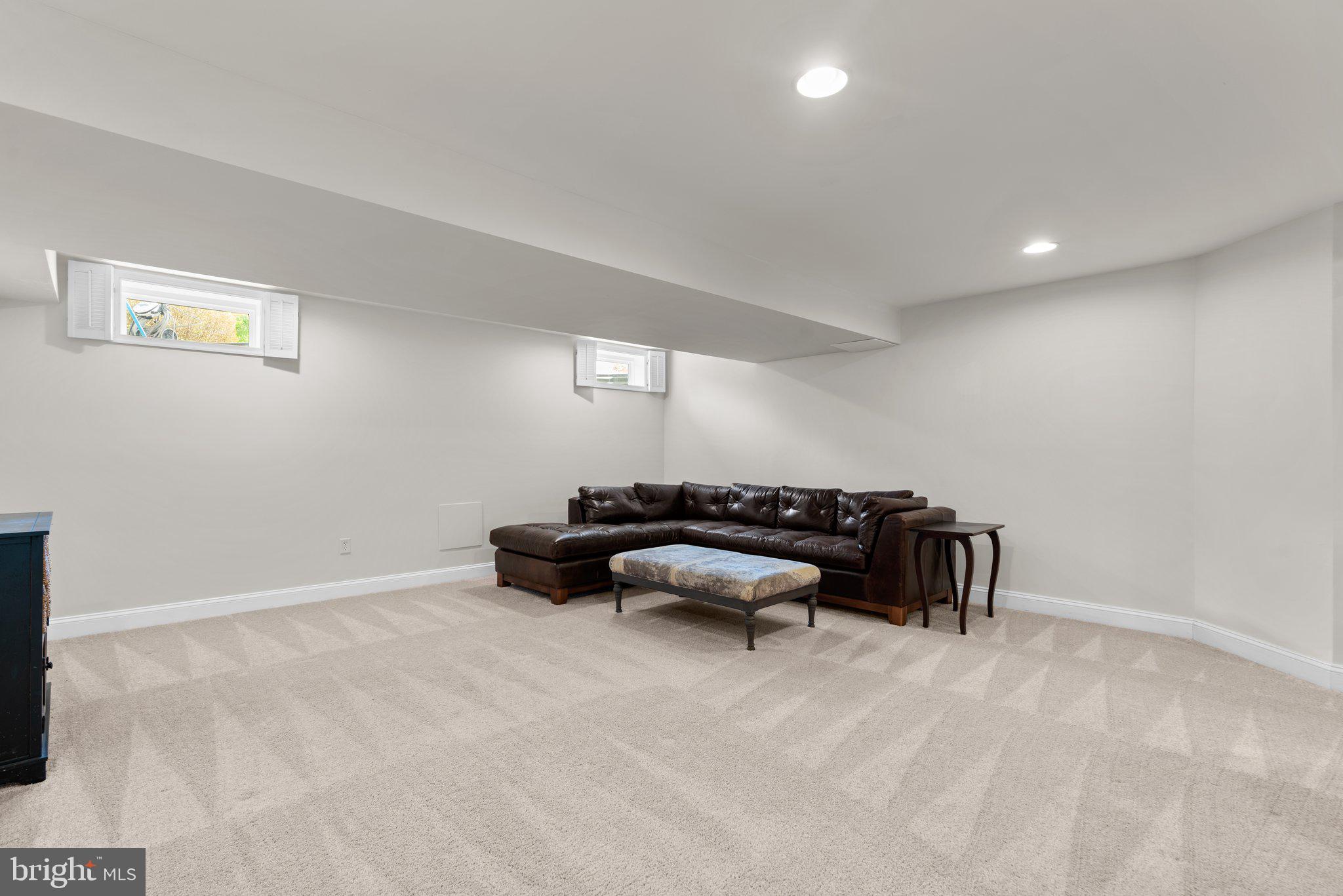 WELLINGTON WEST - Residential