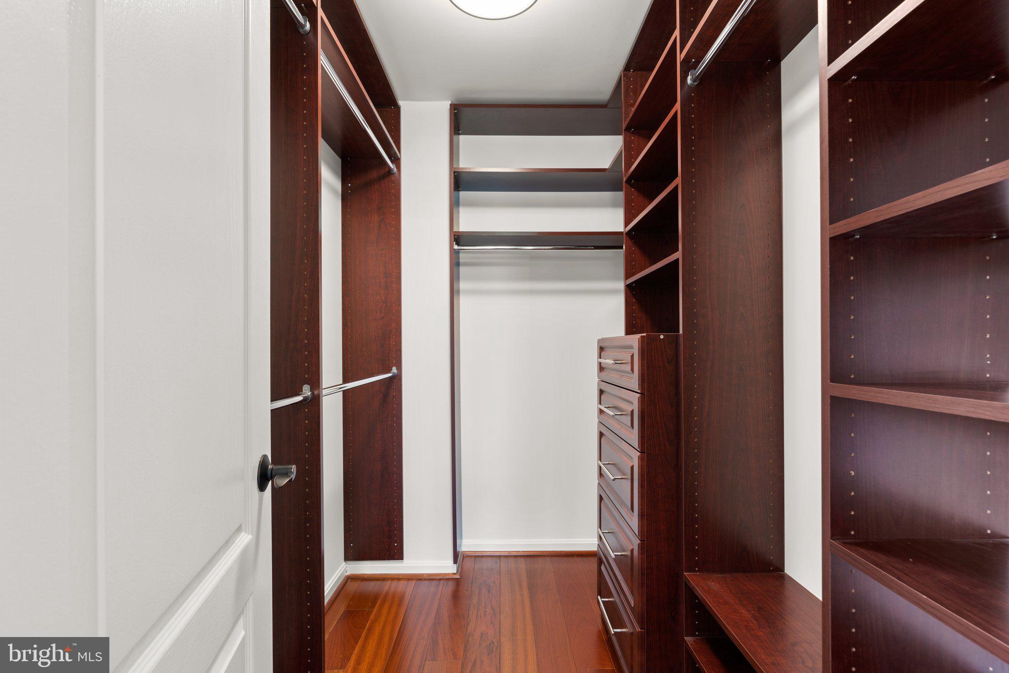 WELLINGTON WEST - Residential