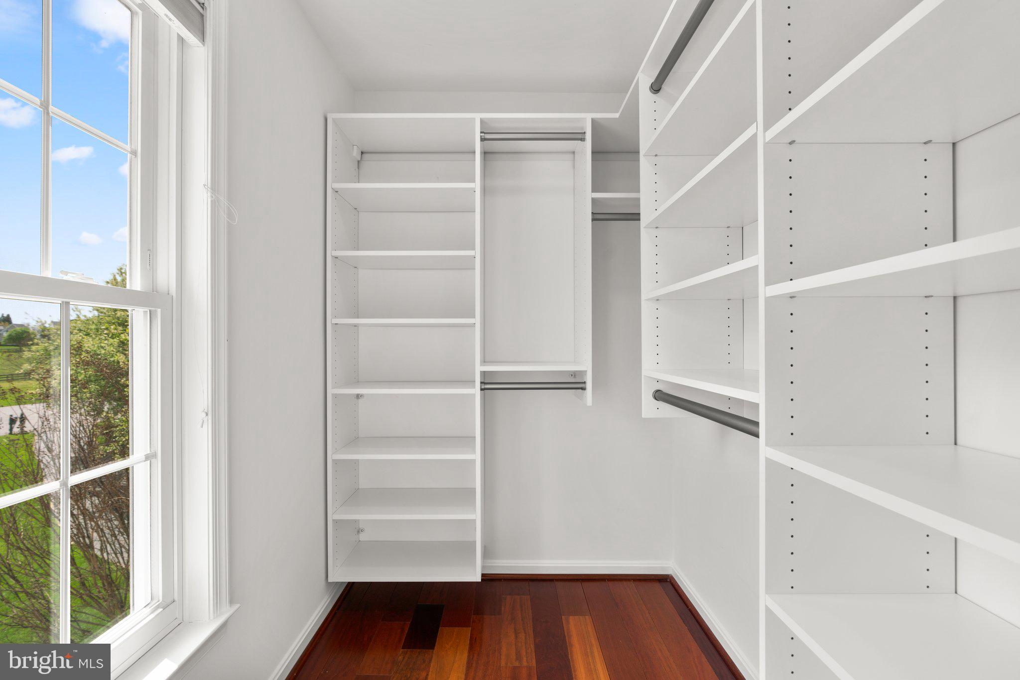 WELLINGTON WEST - Residential