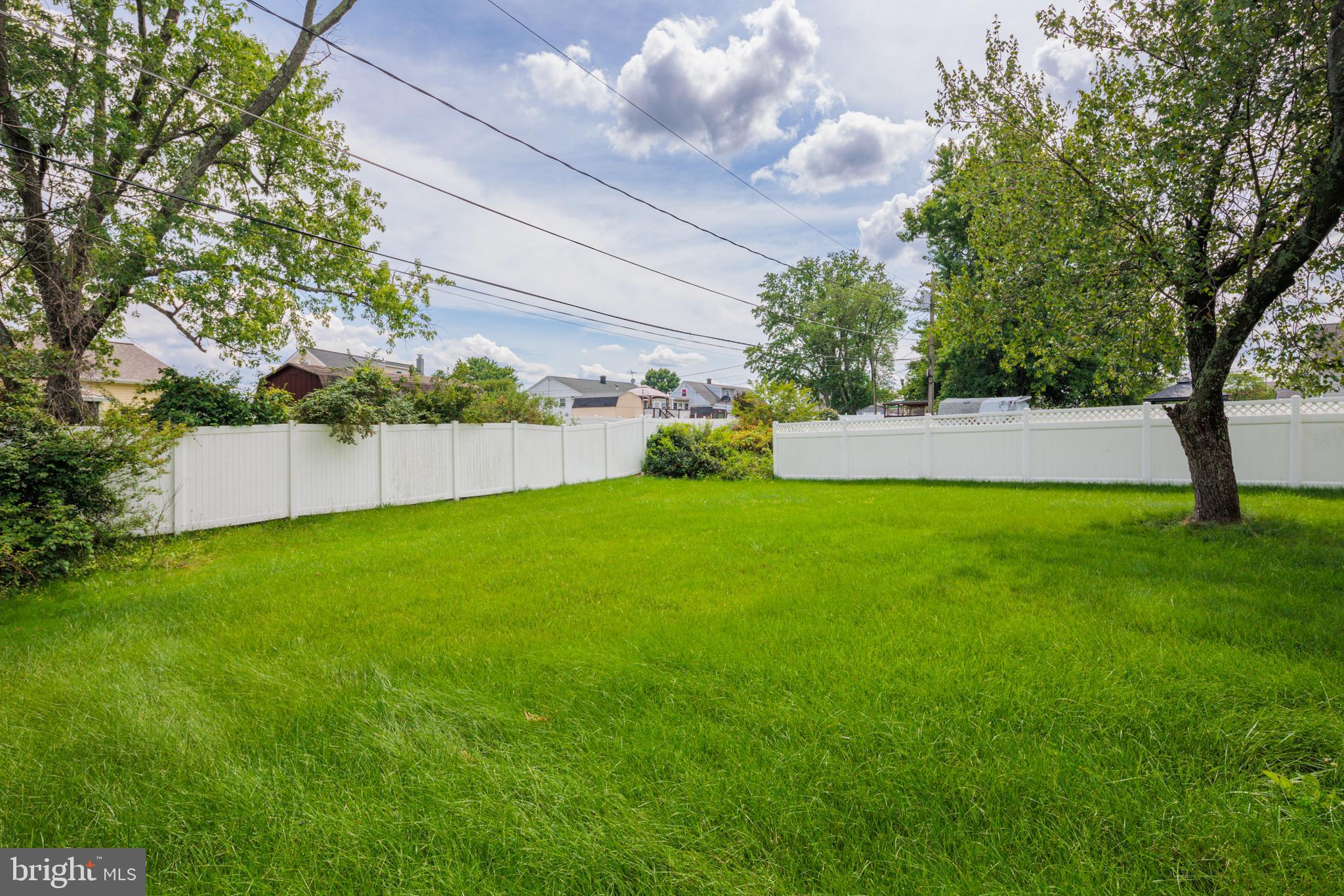 ROLLING ROAD FARMS - Residential