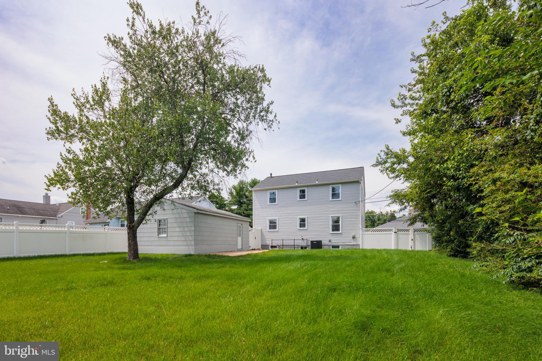 ROLLING ROAD FARMS - Residential