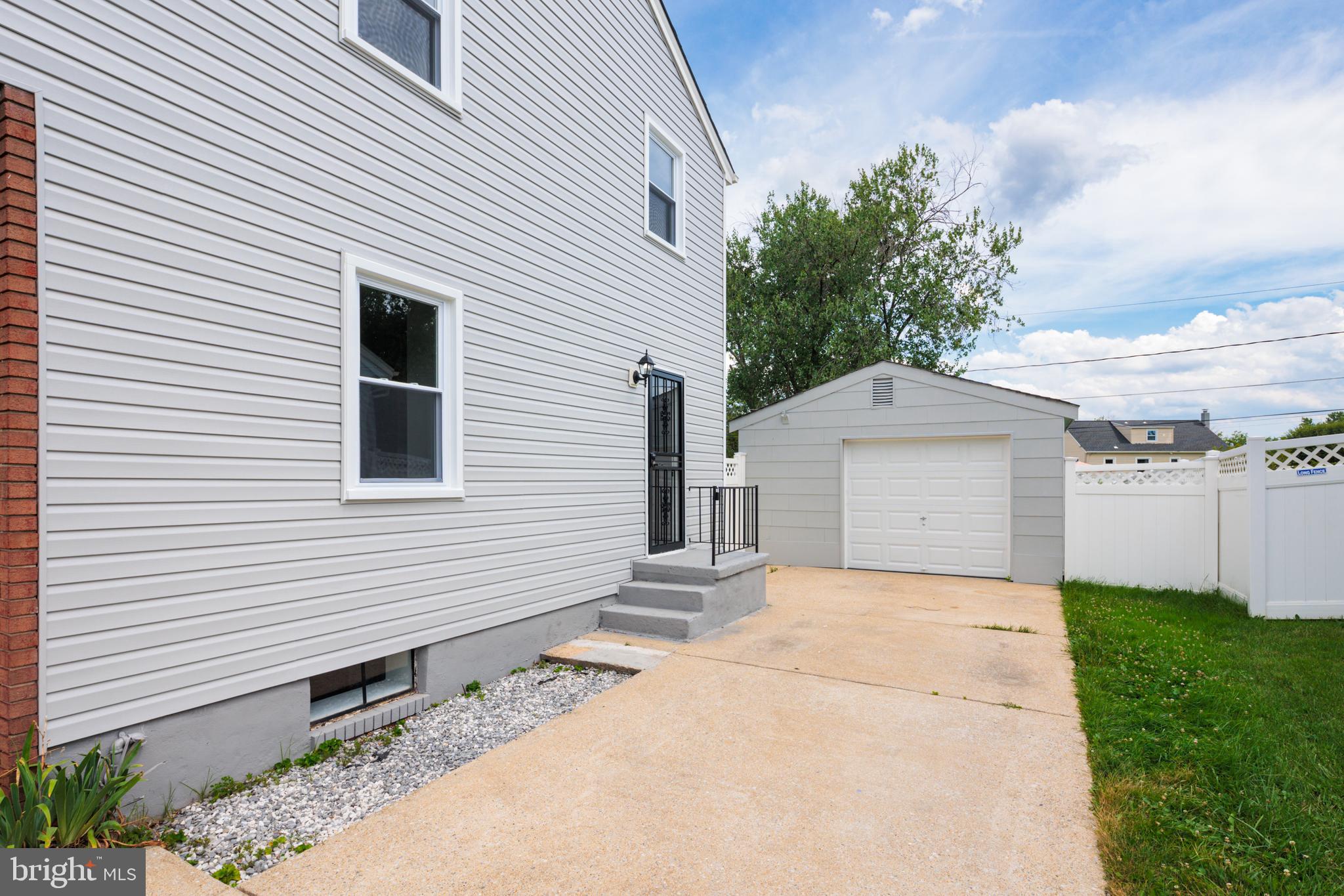 ROLLING ROAD FARMS - Residential