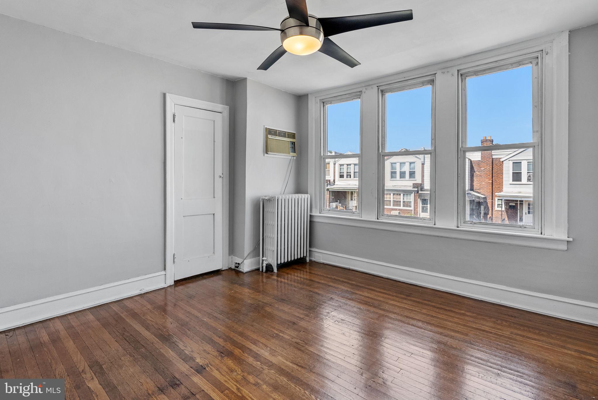 HOLMESBURG - Residential