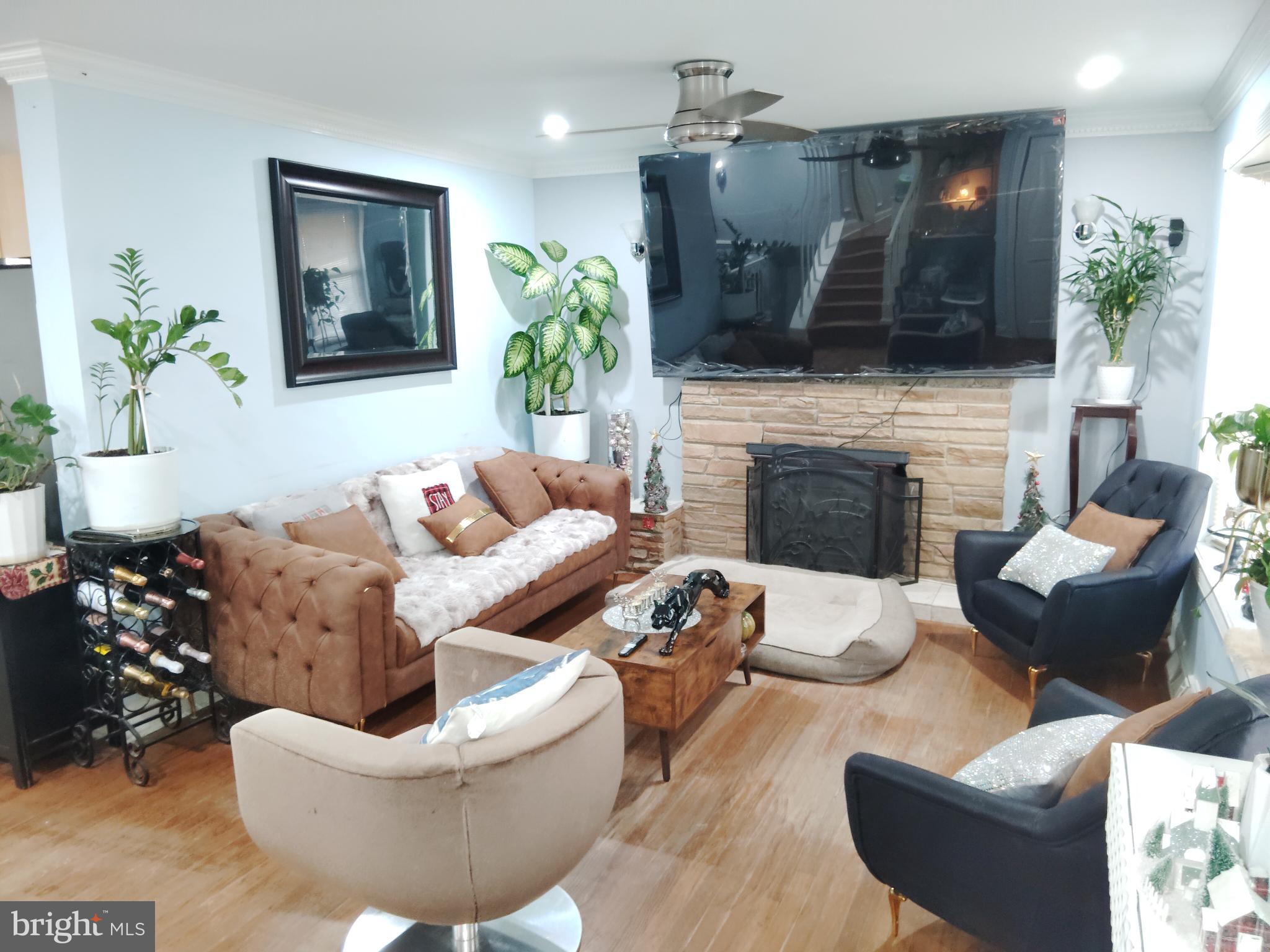 OAK ORCHARD - Residential