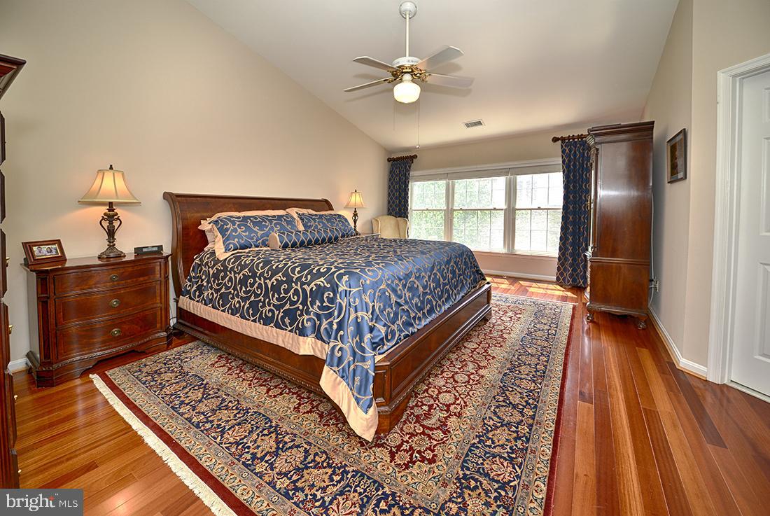 VIRGINIA CENTER - Residential Lease