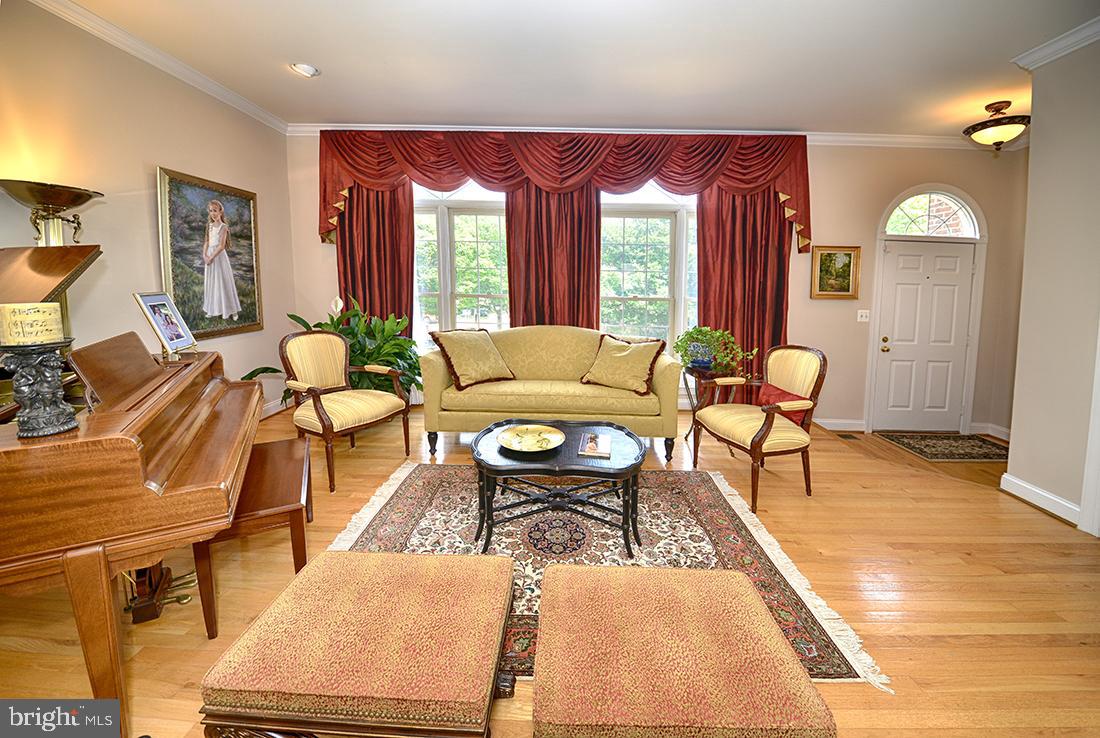 VIRGINIA CENTER - Residential Lease