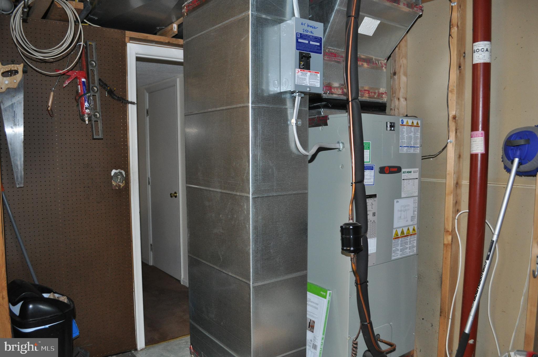 INVERNESS WOODS - Residential