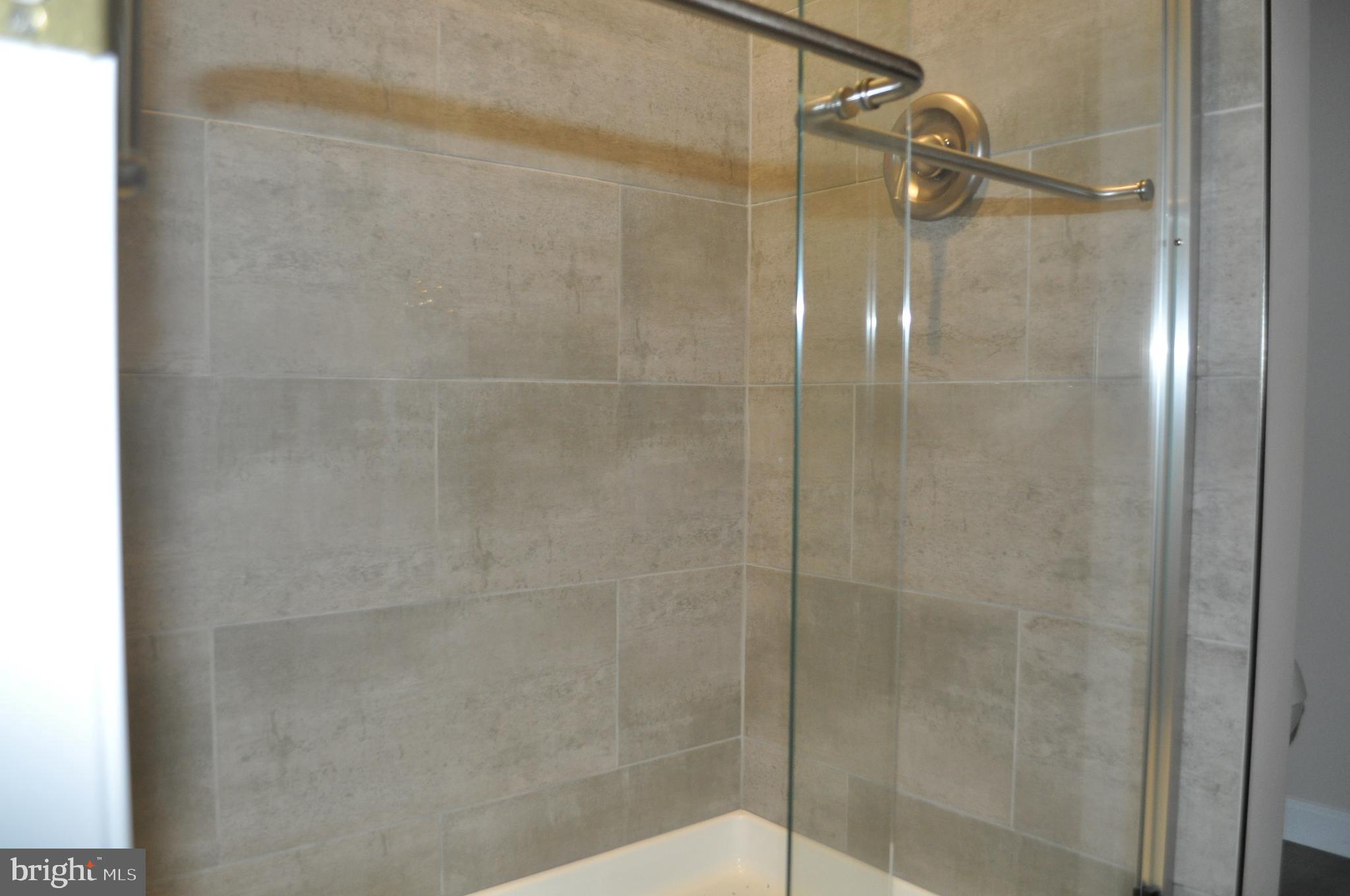 INVERNESS WOODS - Residential