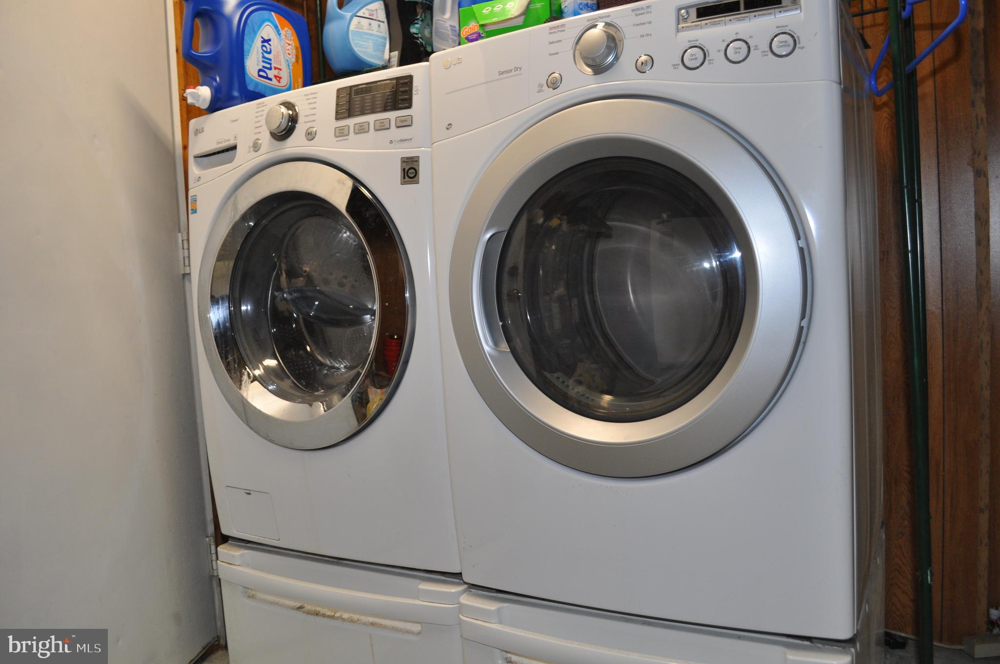 INVERNESS WOODS - Residential