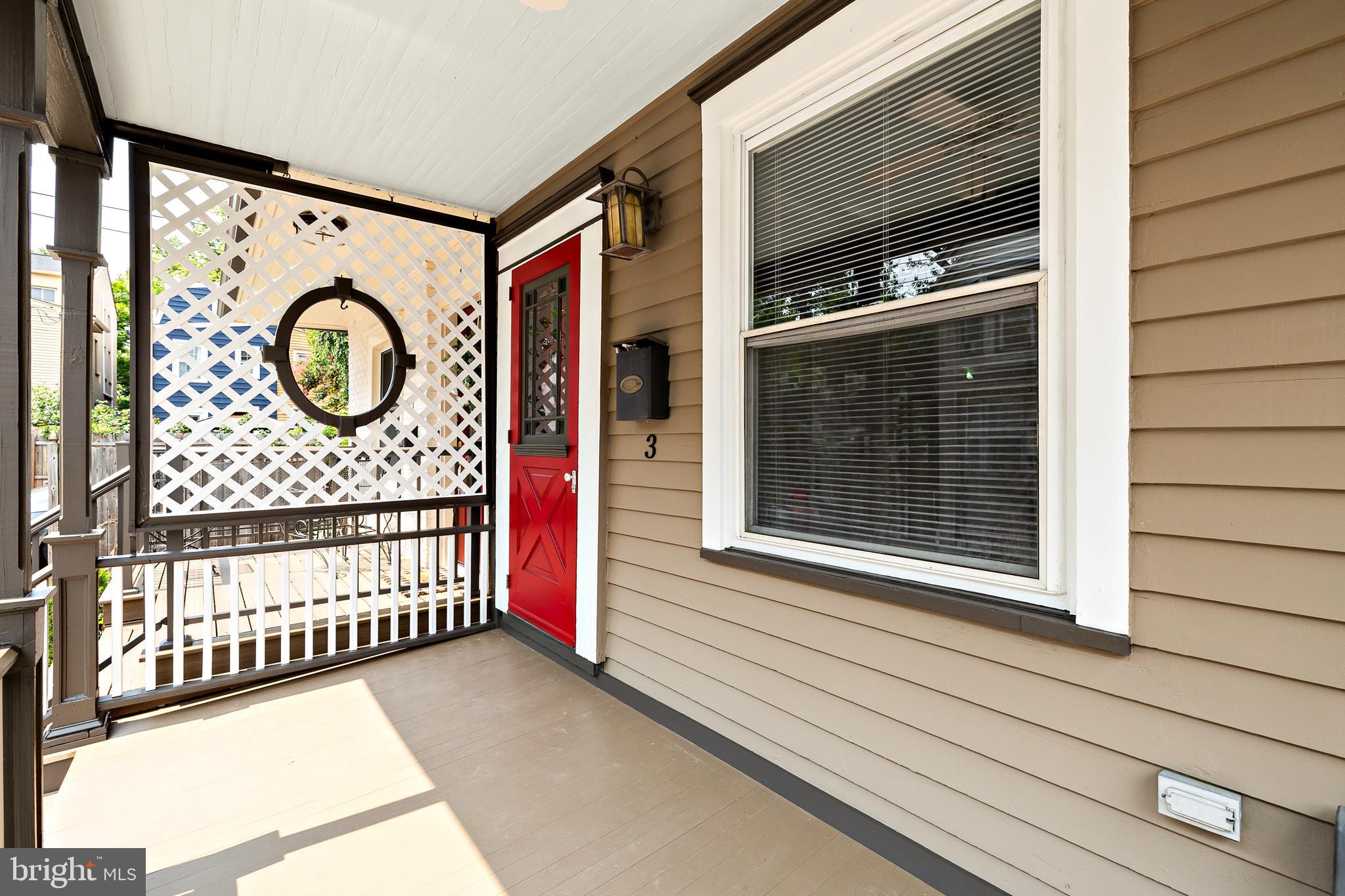 3 LEE AVENUE