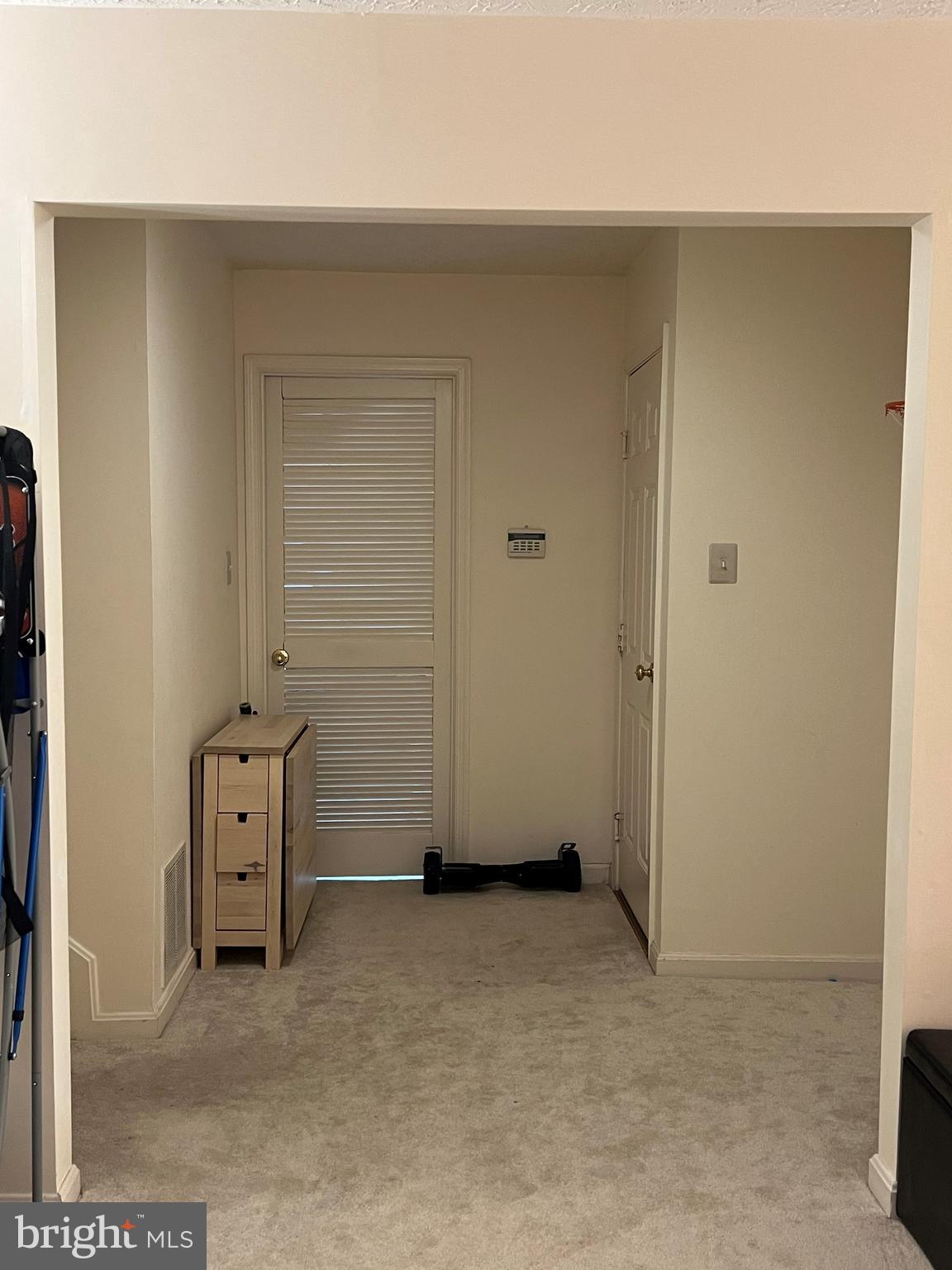 HUNTERS RUN - Residential Lease