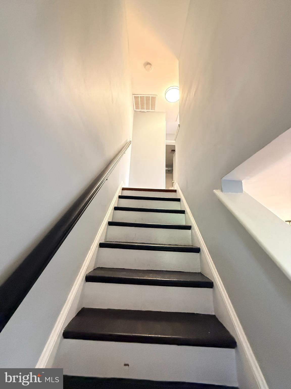 WINTER HILL - Residential Lease