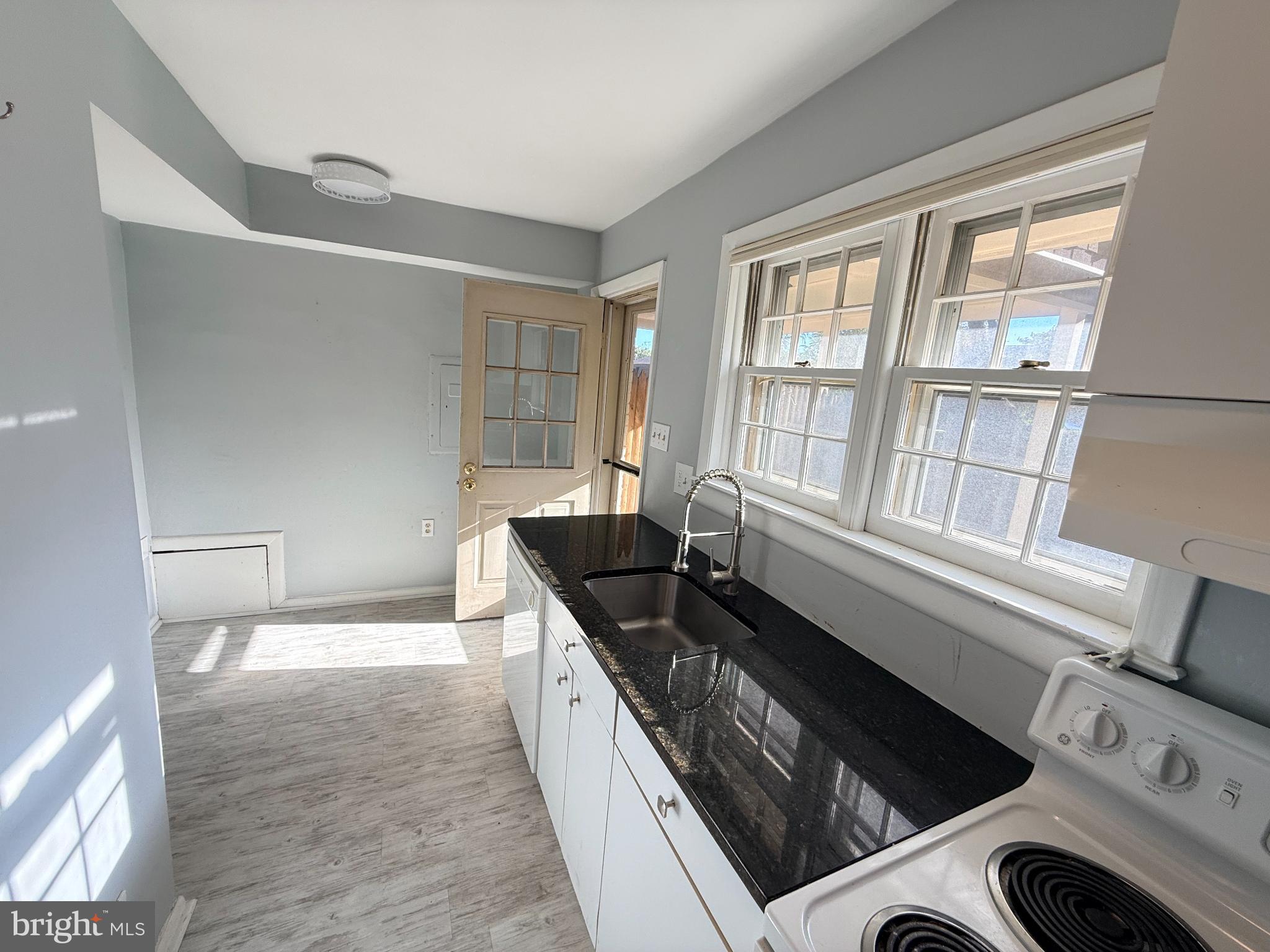 WINTER HILL - Residential Lease