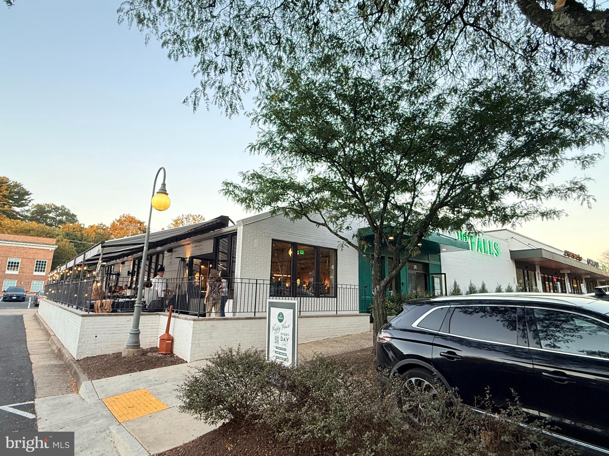 WINTER HILL - Residential Lease