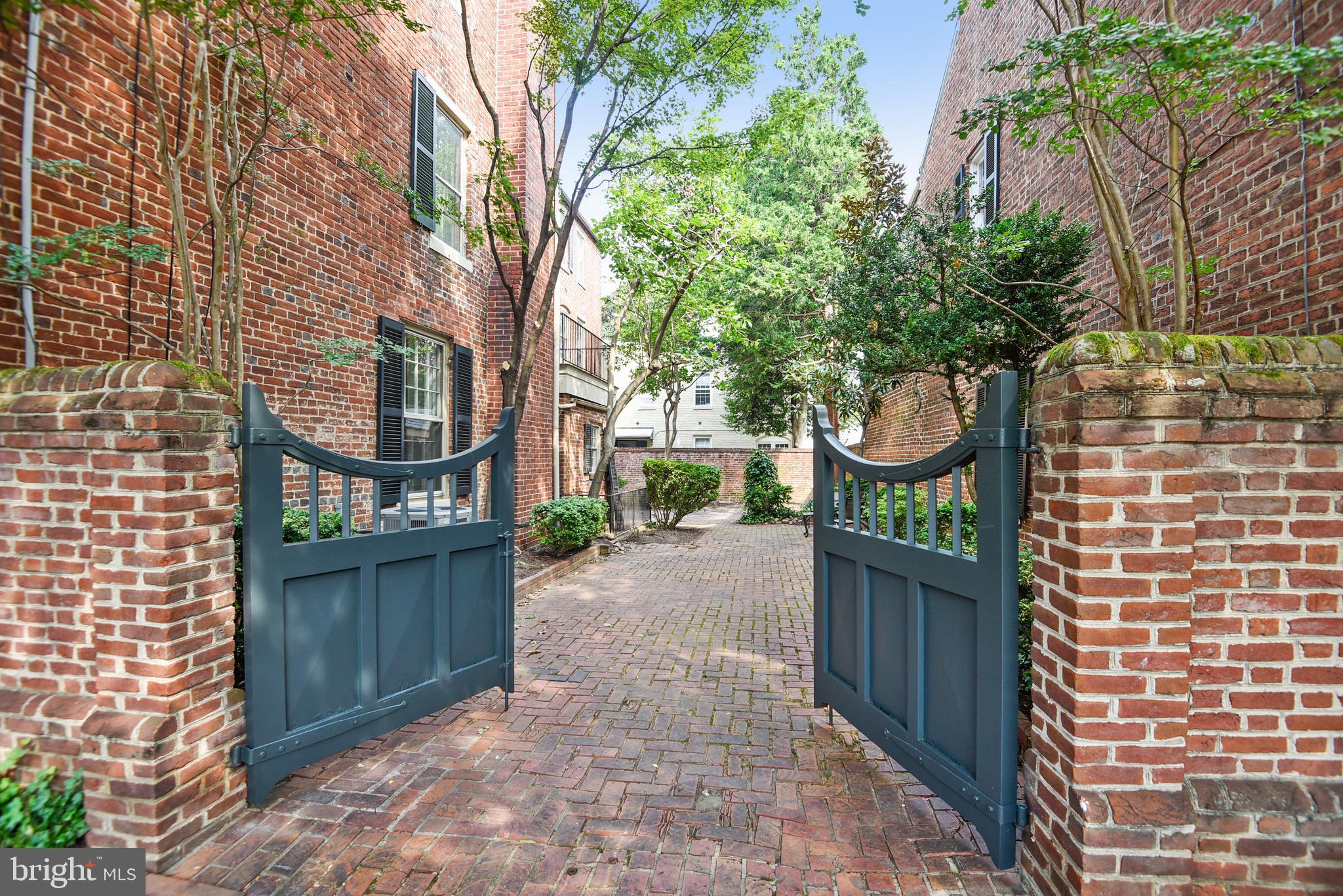 OLD TOWN - Residential