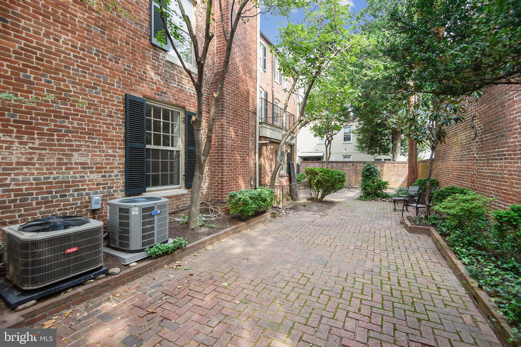 OLD TOWN - Residential