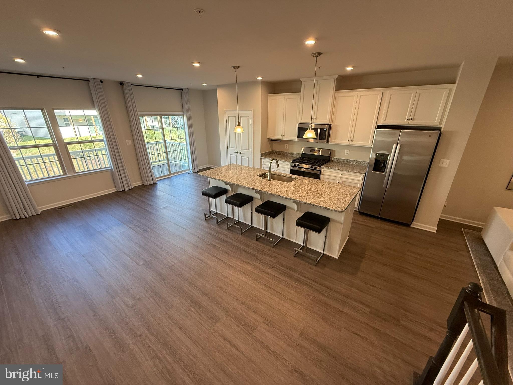 PARKSIDE - Residential Lease