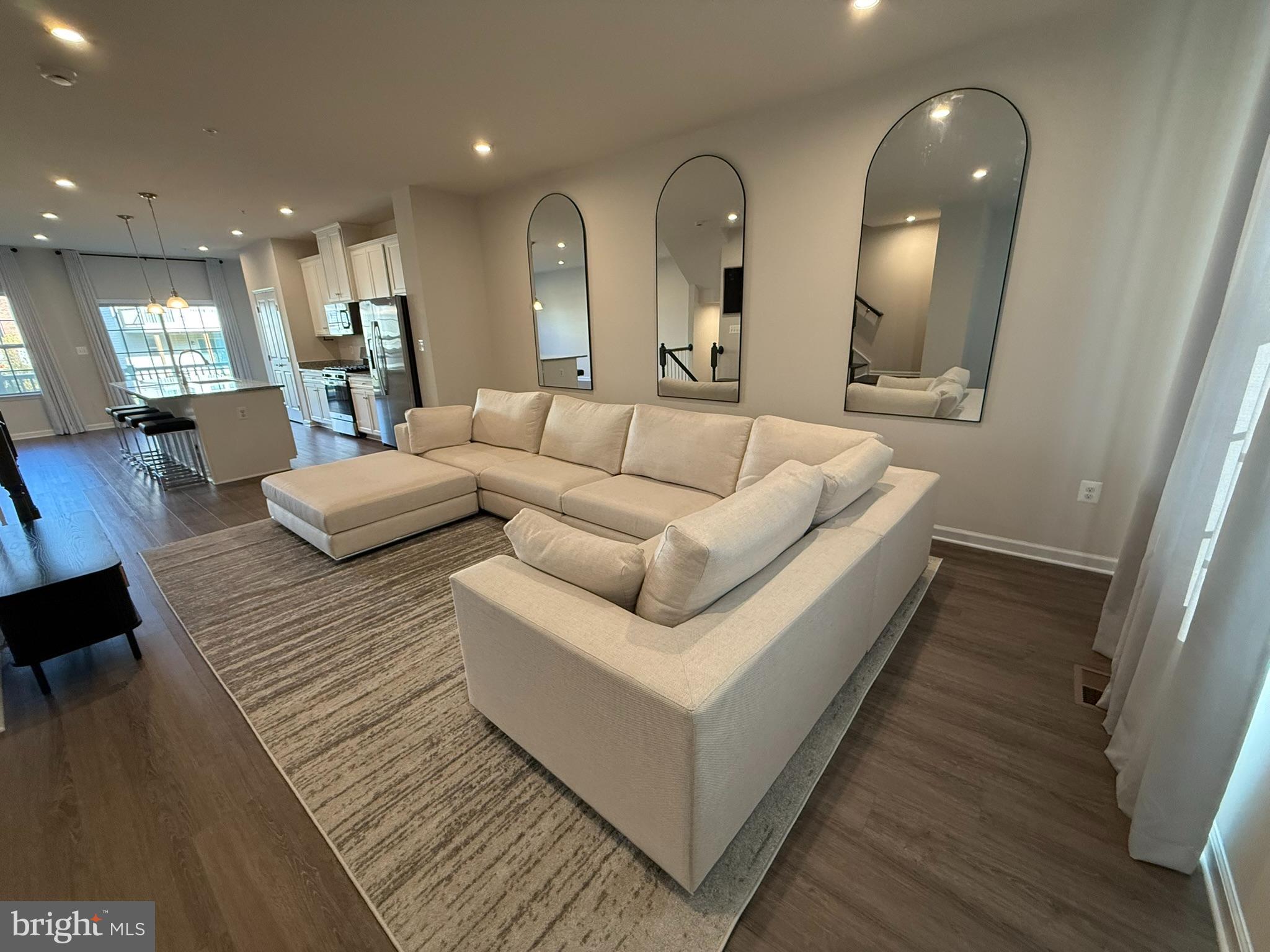 PARKSIDE - Residential Lease