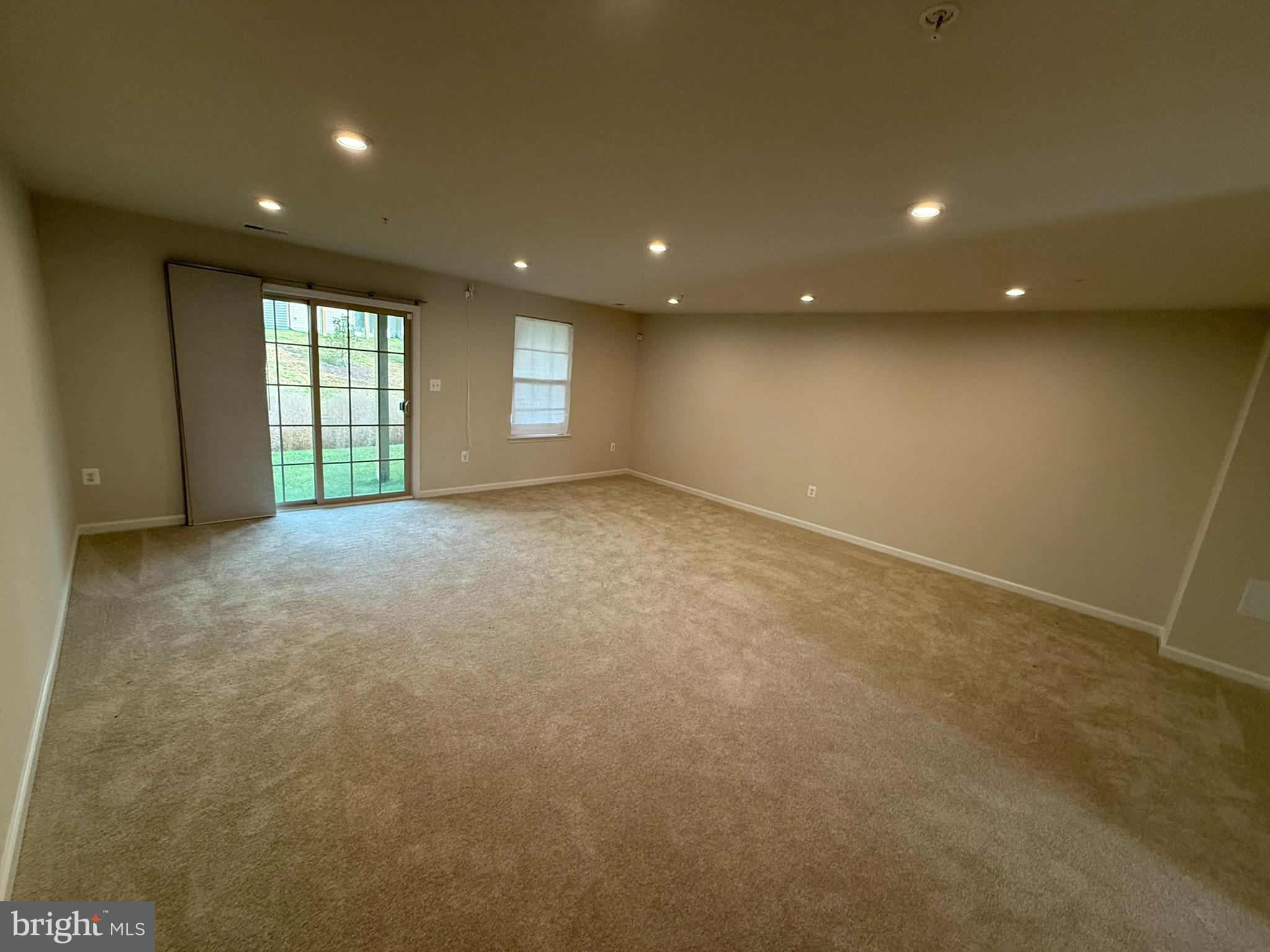 PARKSIDE - Residential Lease