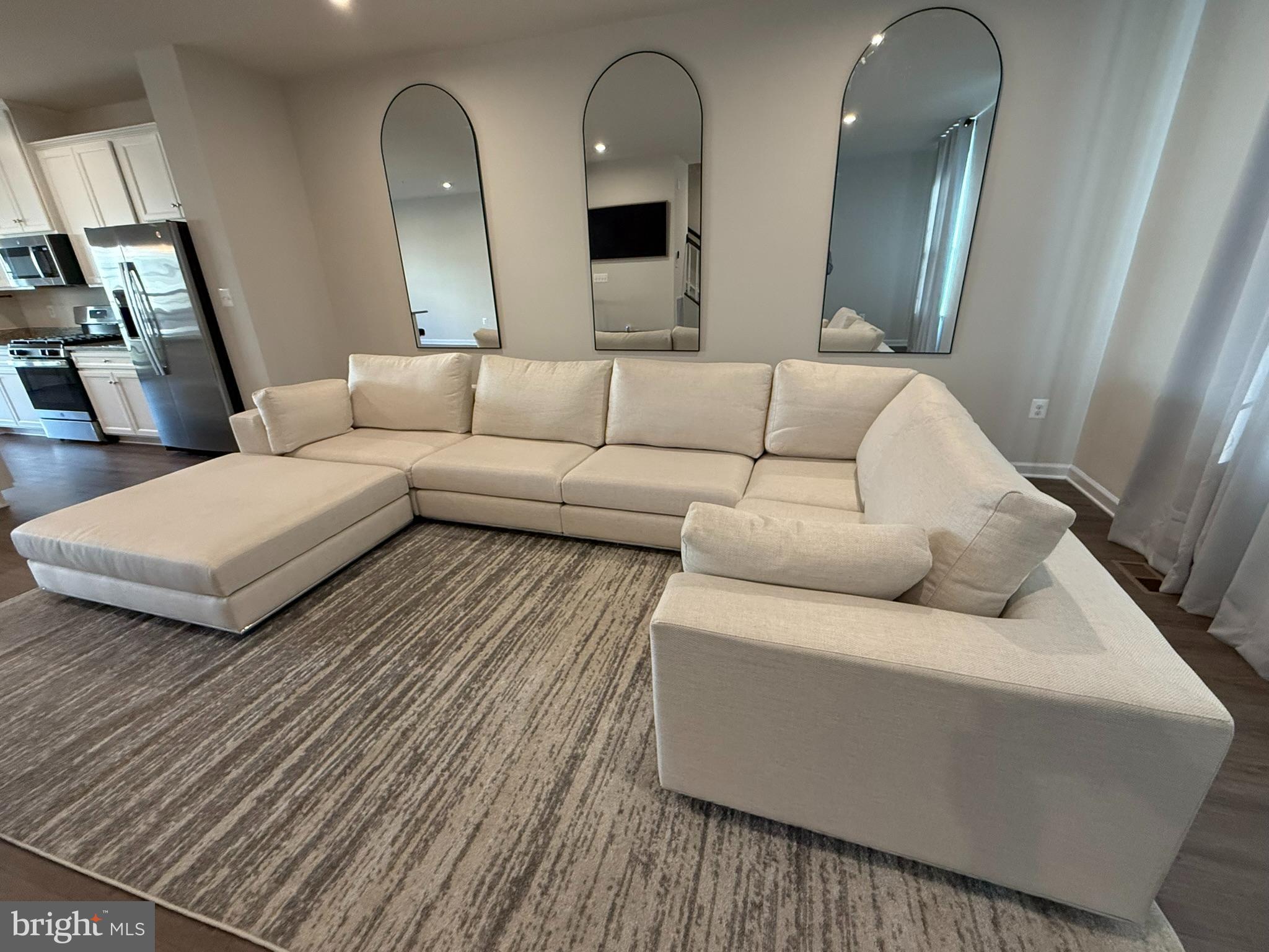 PARKSIDE - Residential Lease