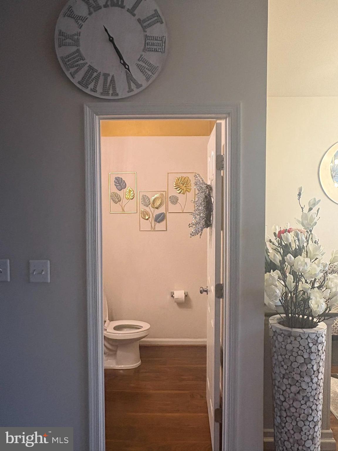 OAKVIEW VILLAGE - Residential