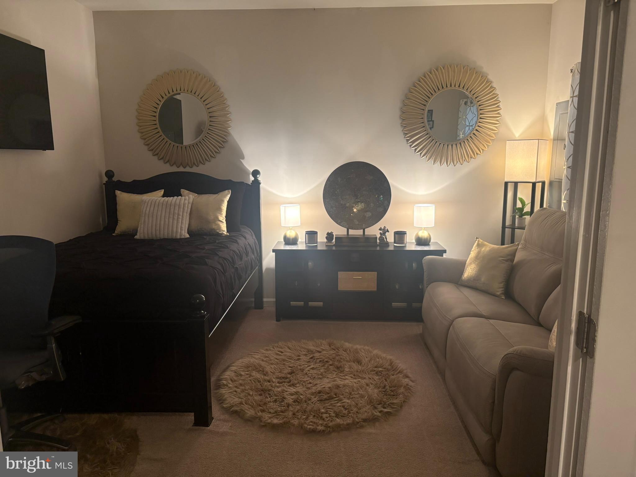 OAKVIEW VILLAGE - Residential