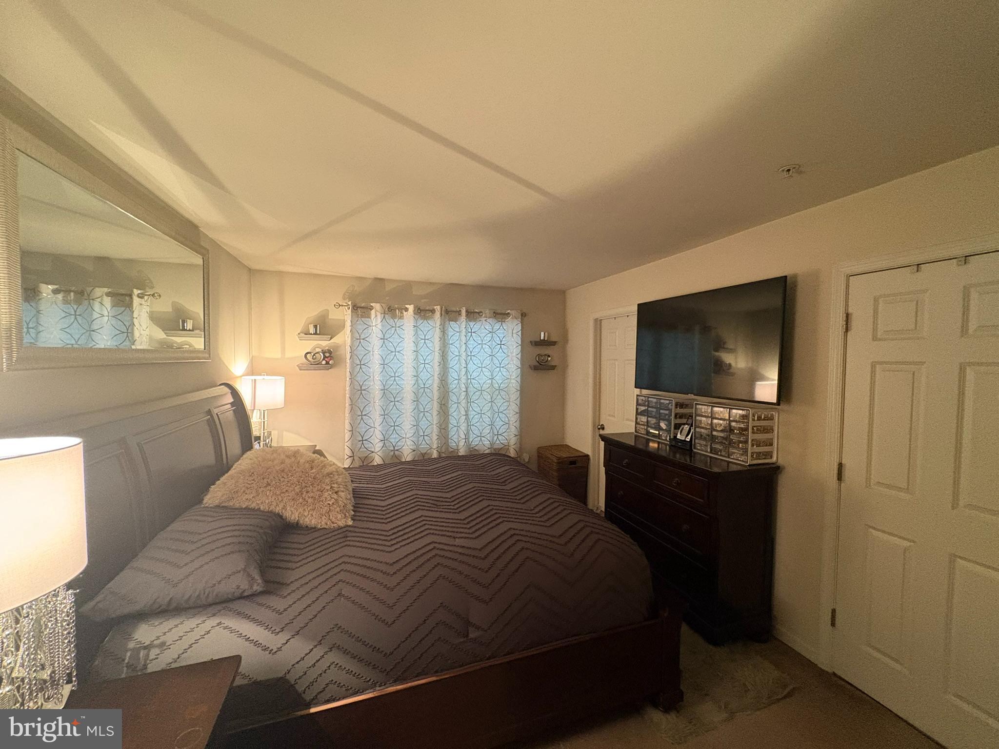 OAKVIEW VILLAGE - Residential