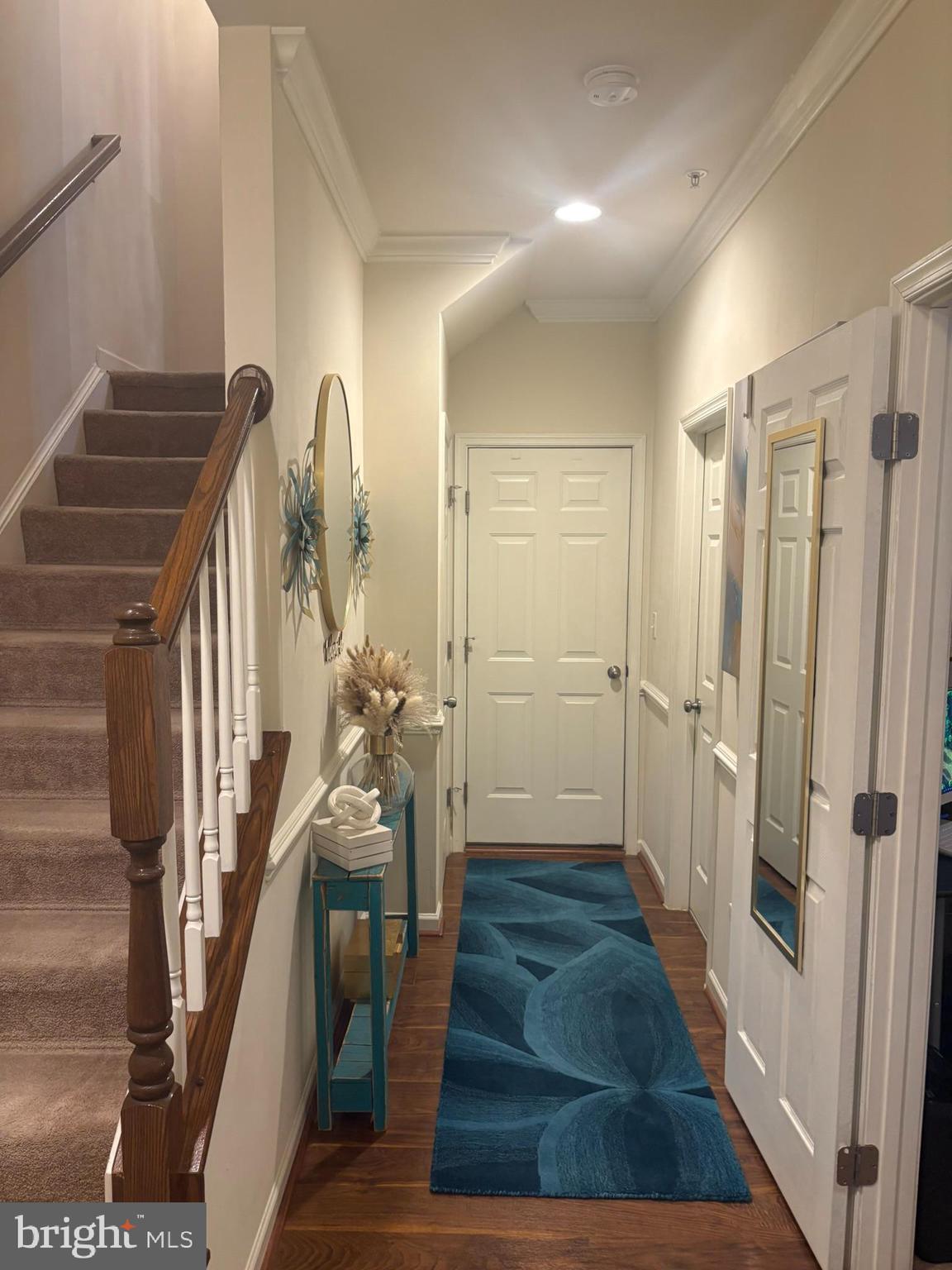 OAKVIEW VILLAGE - Residential