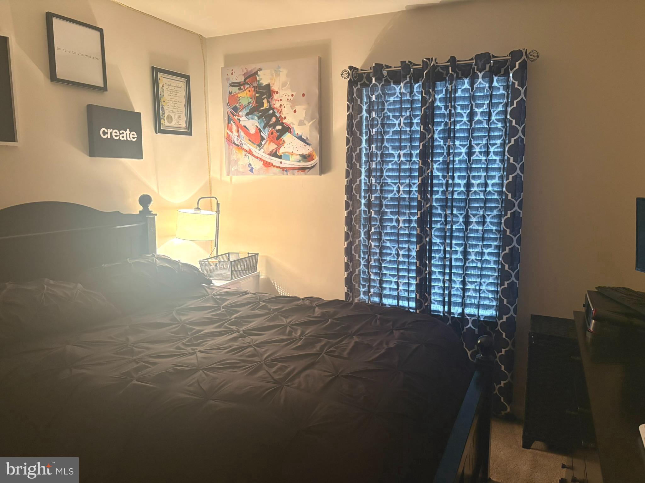 OAKVIEW VILLAGE - Residential