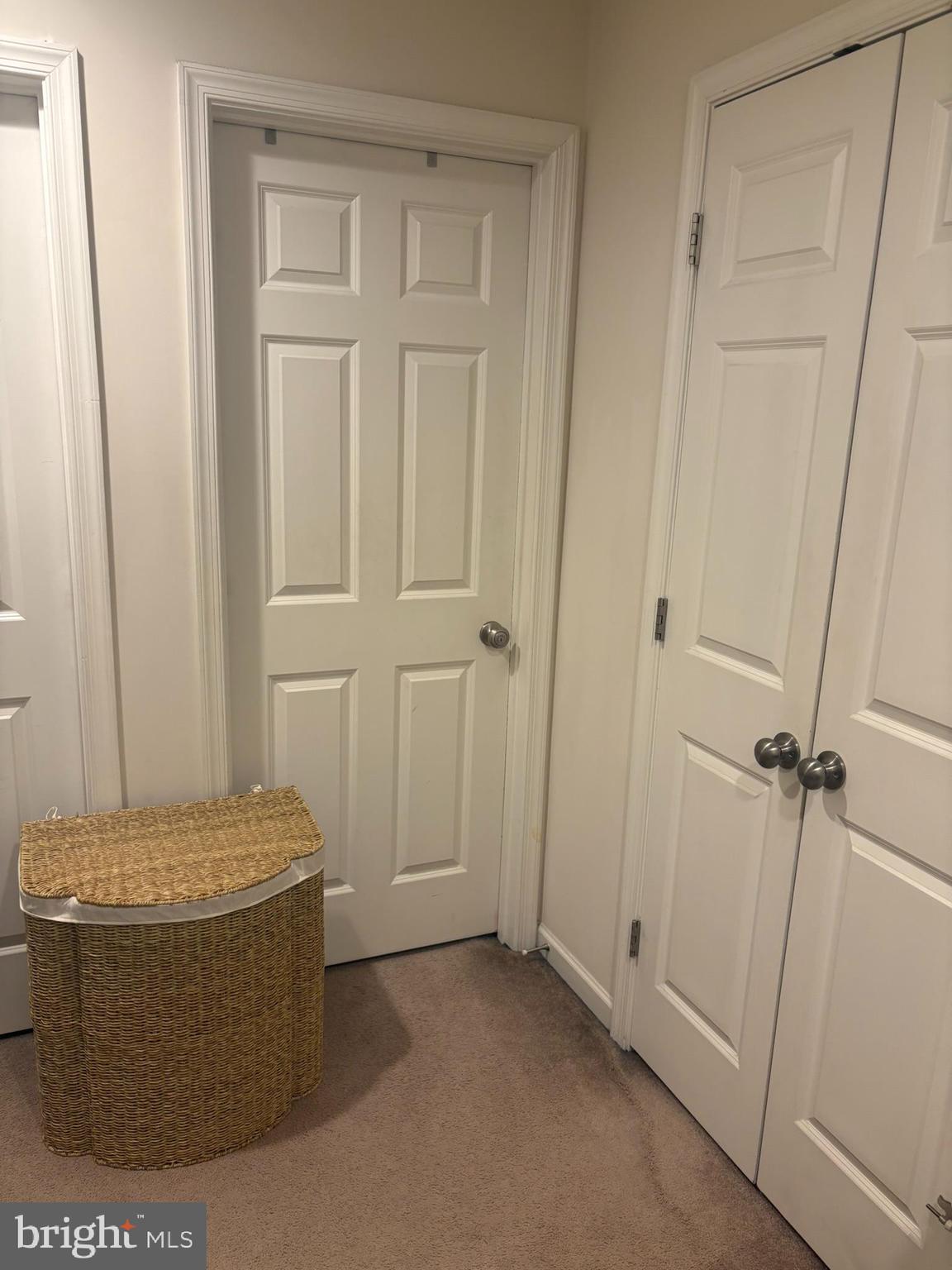 OAKVIEW VILLAGE - Residential