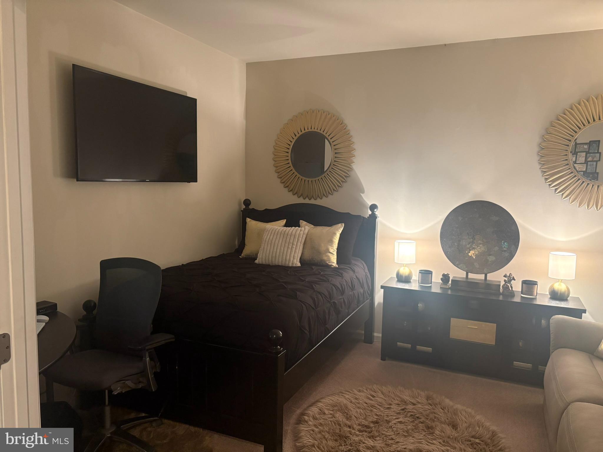 OAKVIEW VILLAGE - Residential