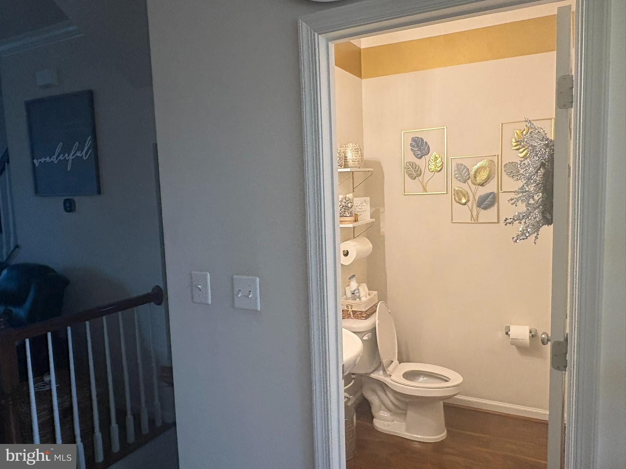 OAKVIEW VILLAGE - Residential